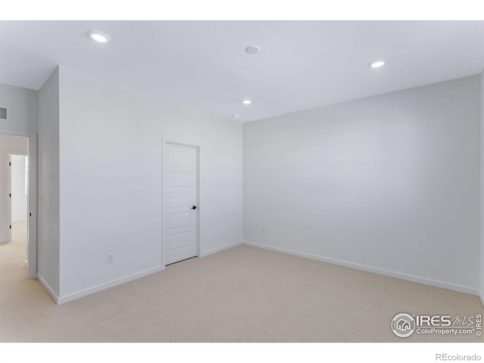 1761 Mount Meeker Avenue