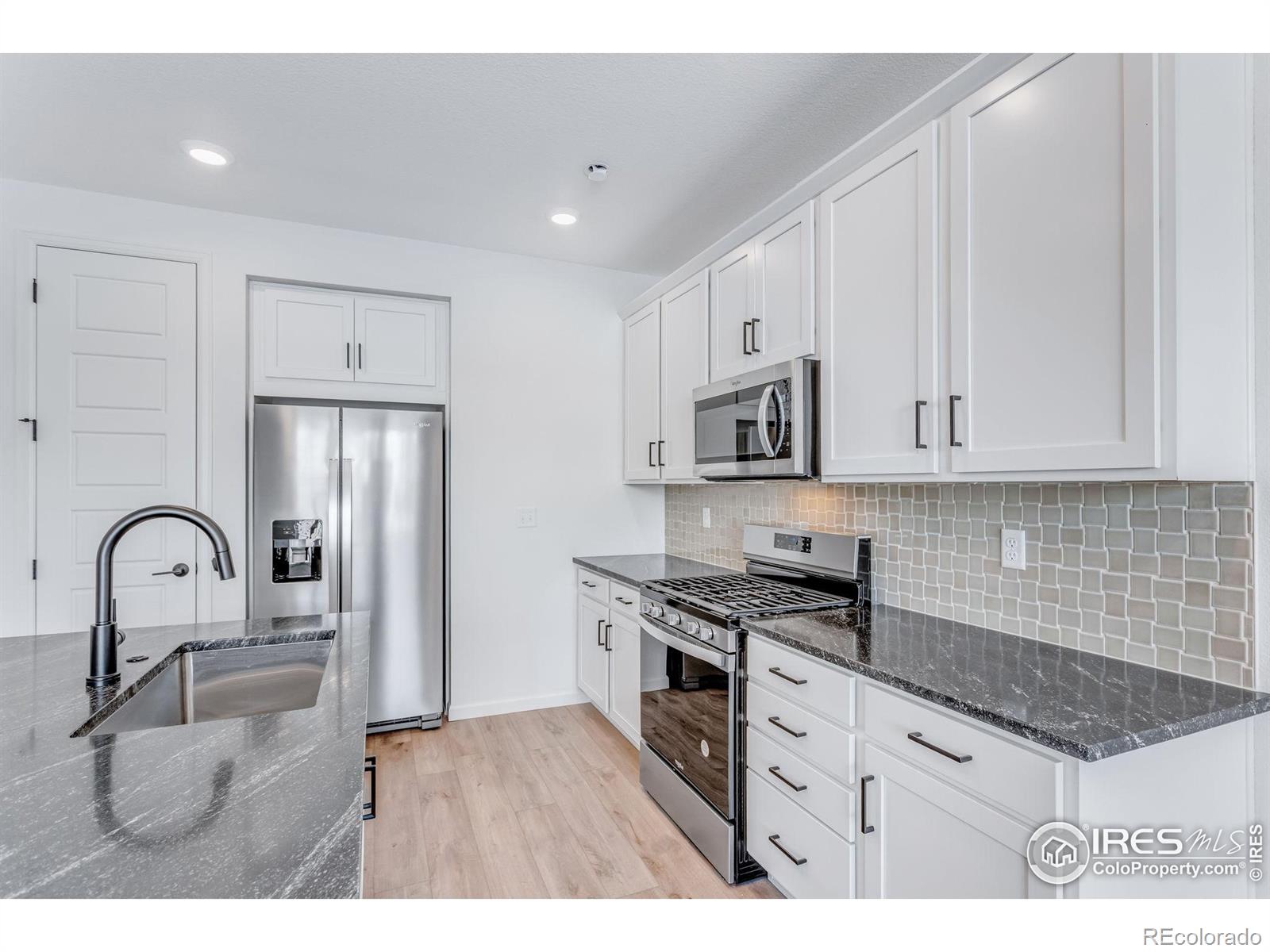 1761 Mount Meeker Avenue