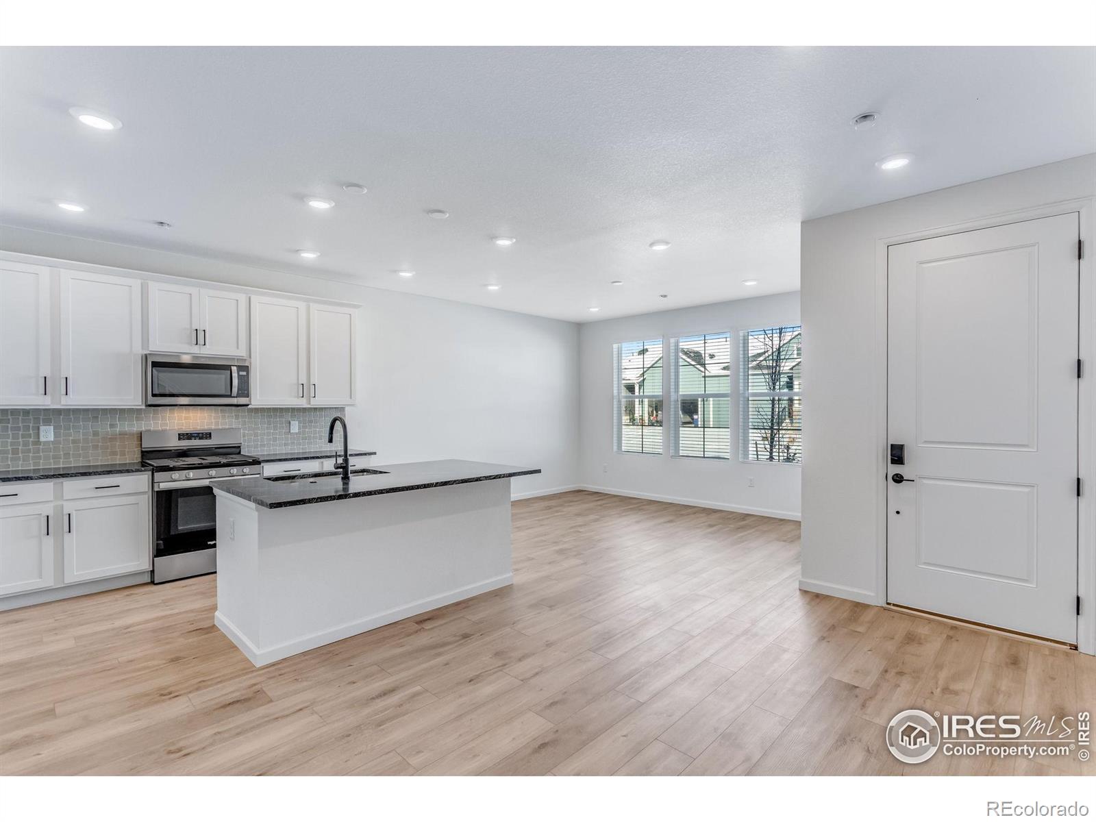 1761 Mount Meeker Avenue