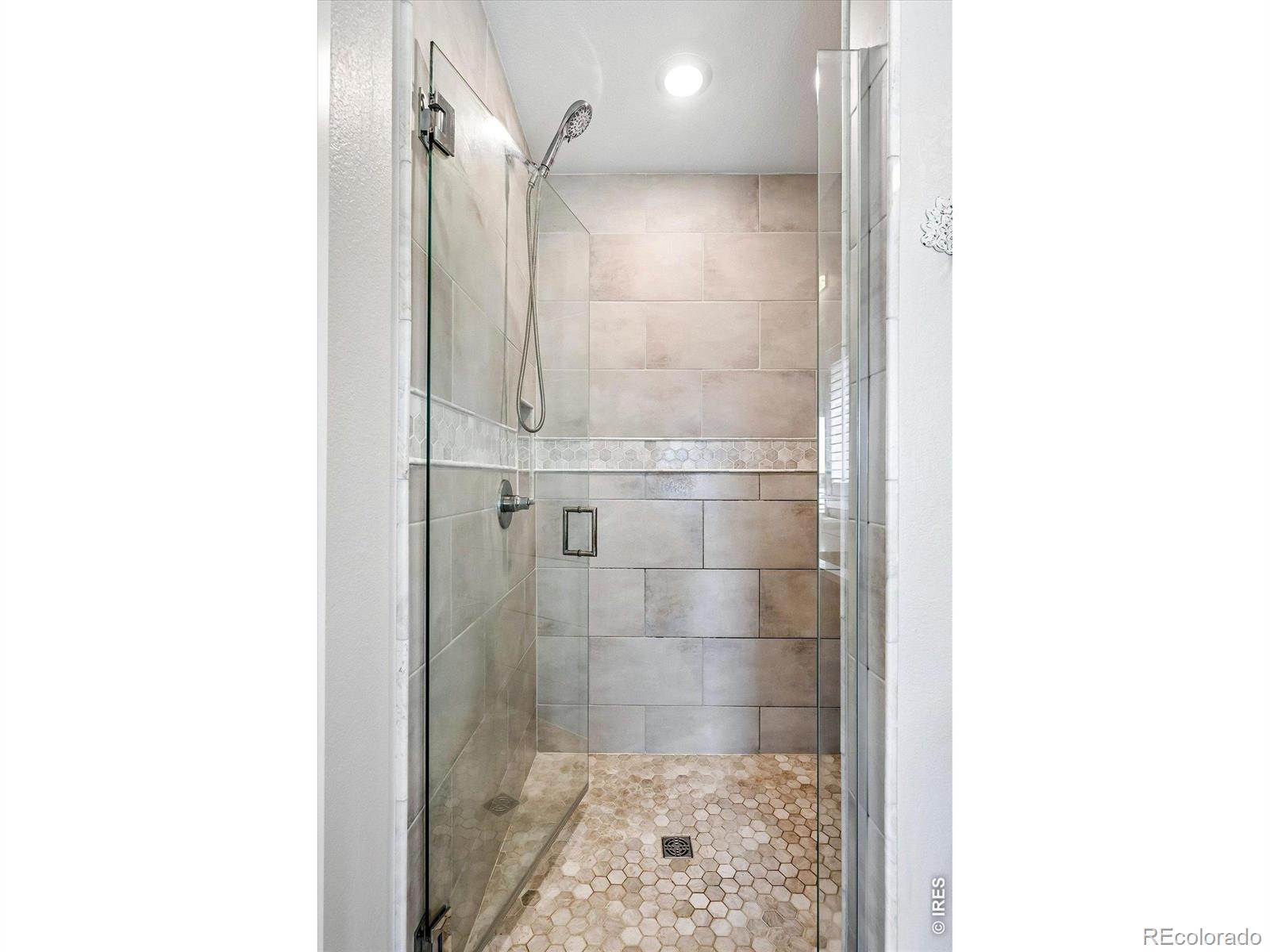 4885 S Monaco Street Unit: 207