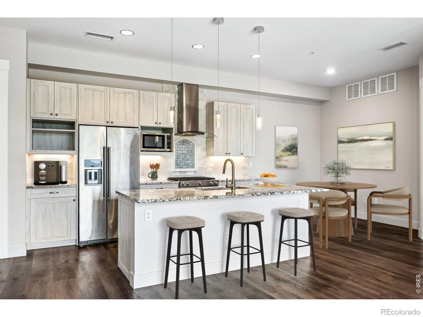 4885 S Monaco Street Unit: 207