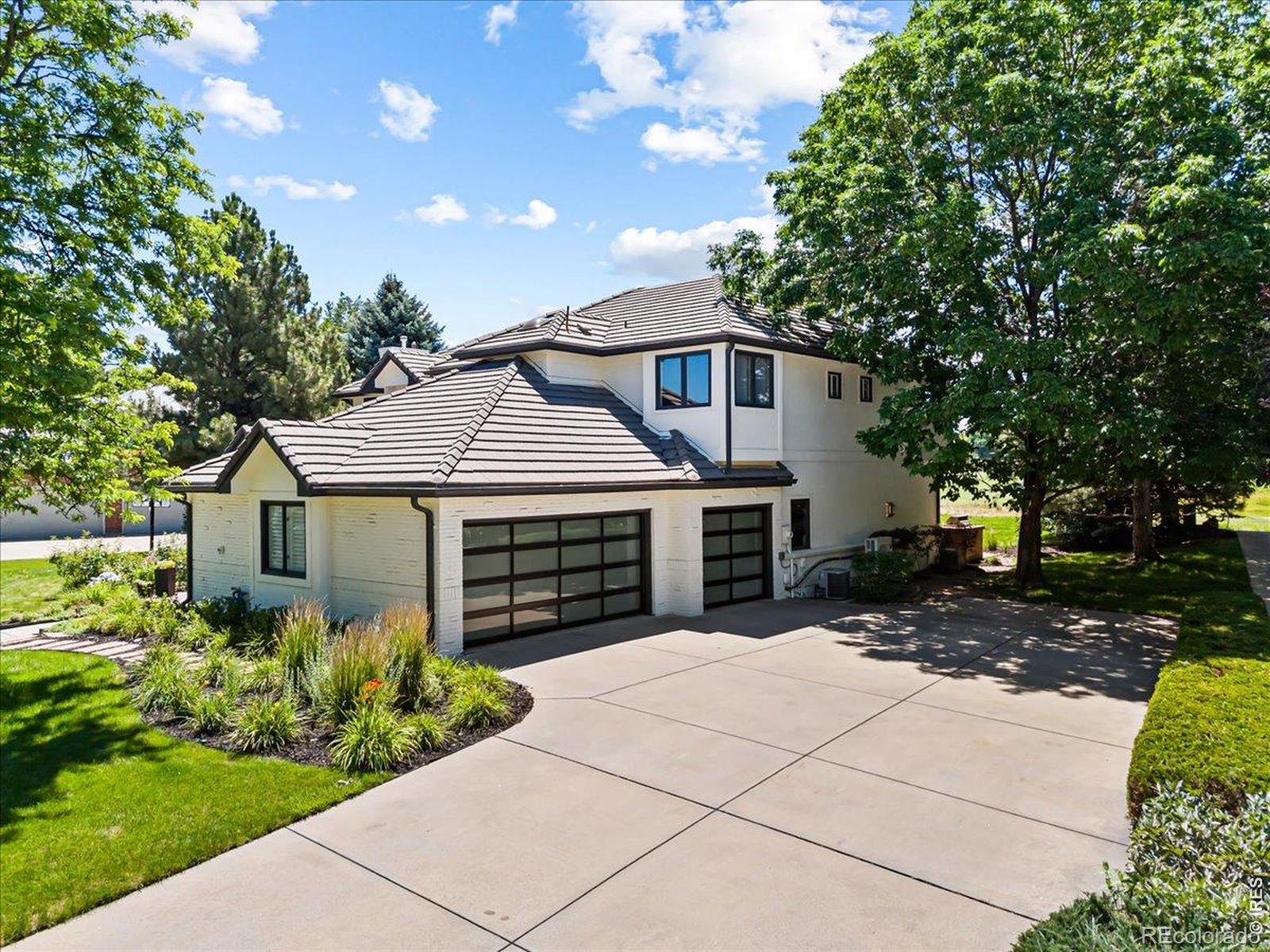 15 Glenmoor Circle