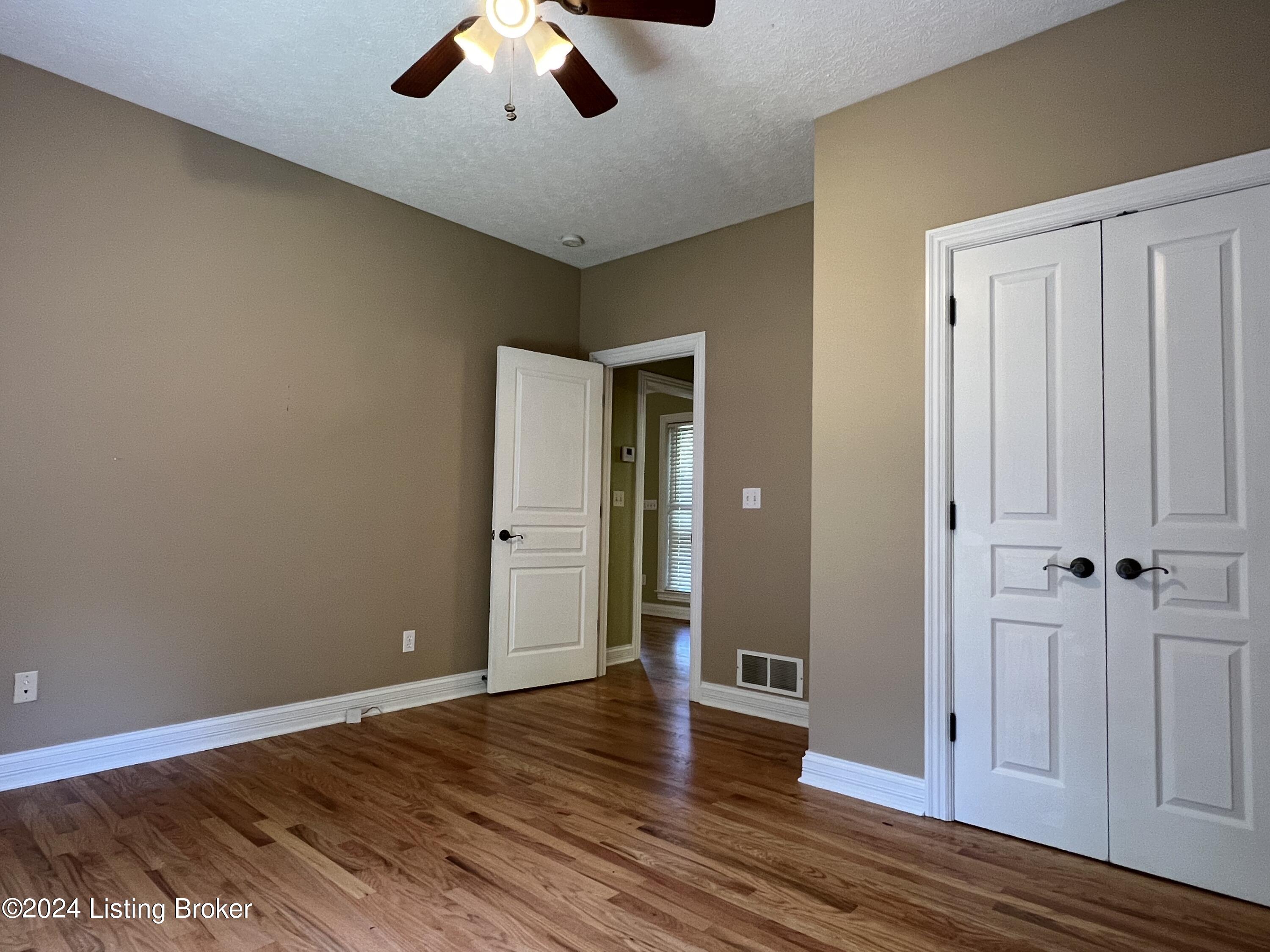 209 Oak Ridge Dr