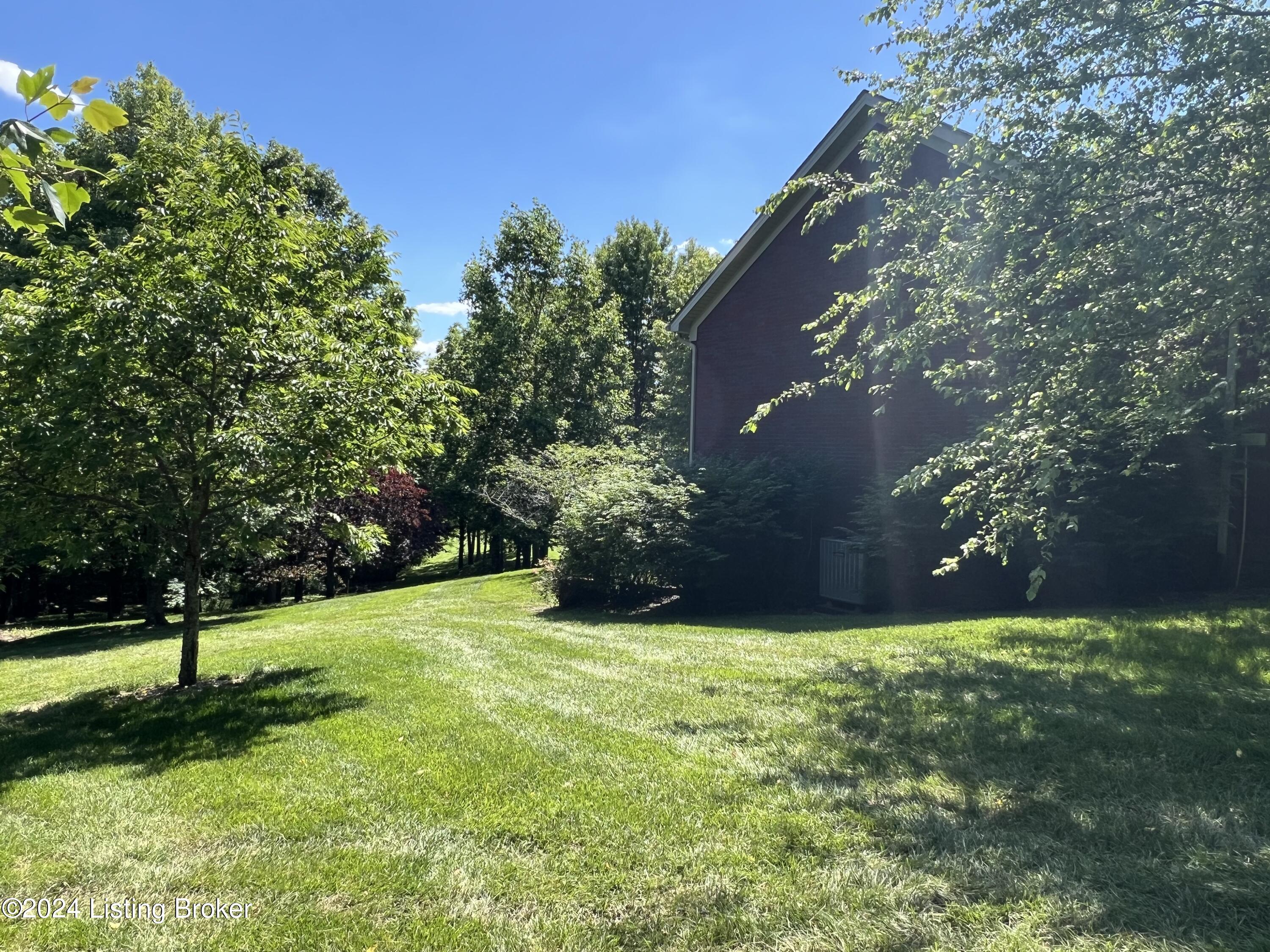 209 Oak Ridge Dr
