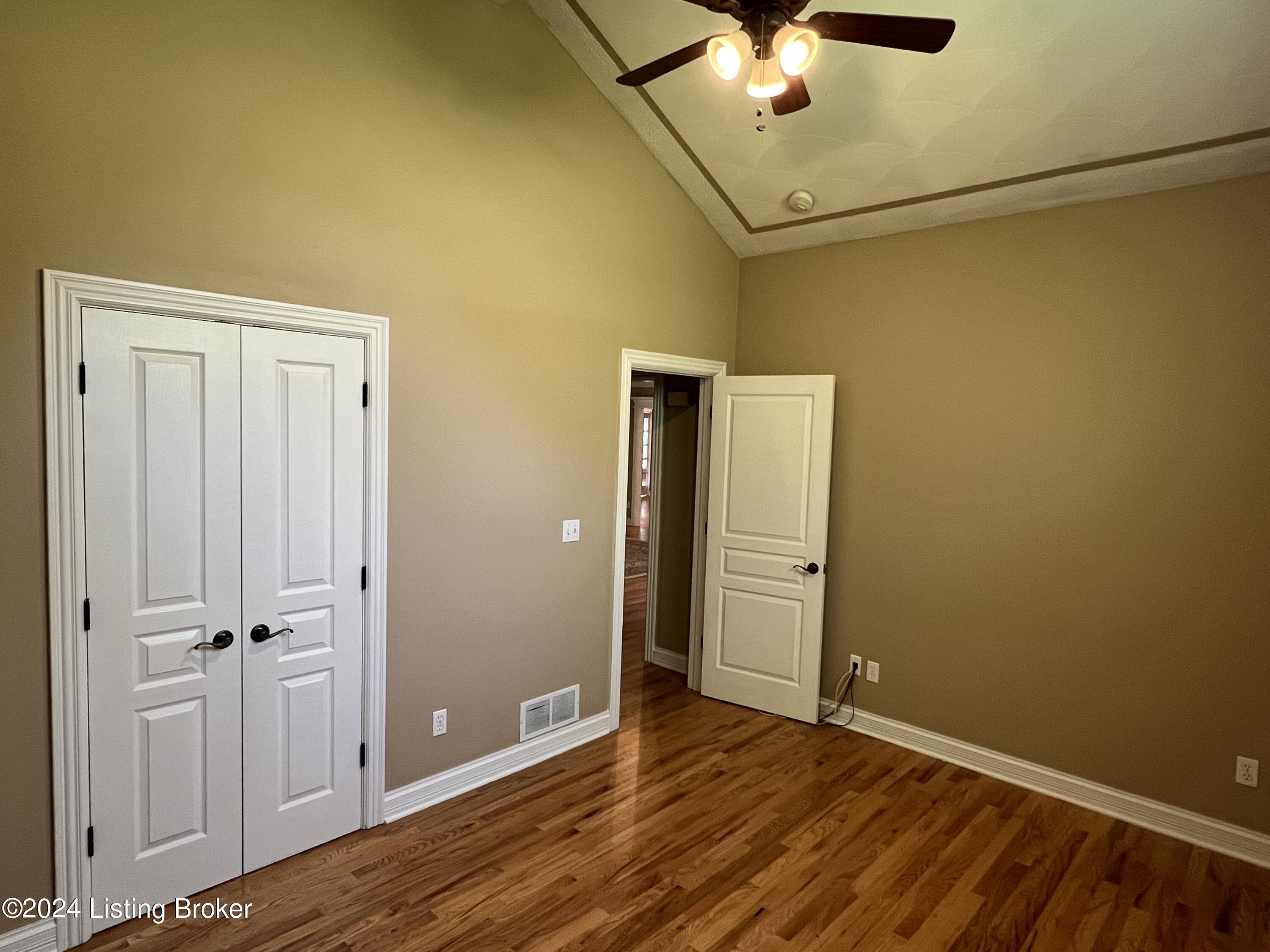 209 Oak Ridge Dr