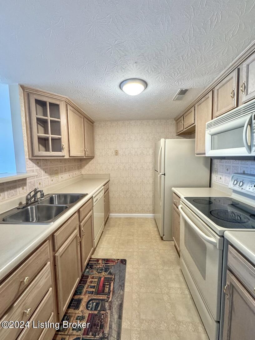 372 Oak Ridge Dr