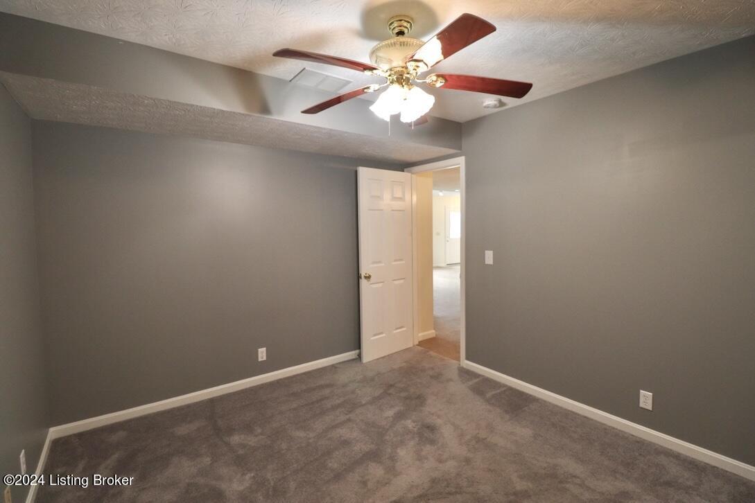 372 Oak Ridge Dr