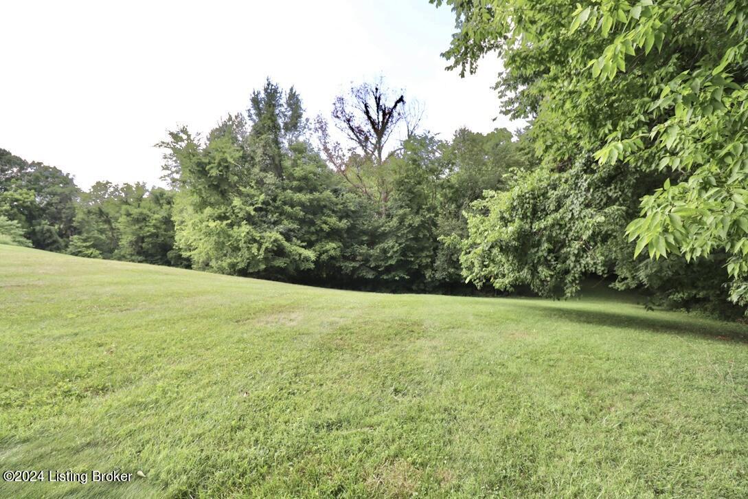 372 Oak Ridge Dr