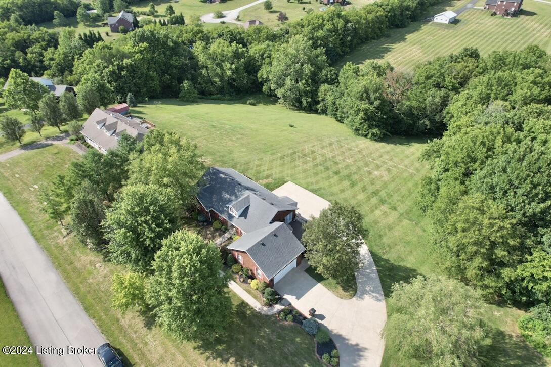 372 Oak Ridge Dr