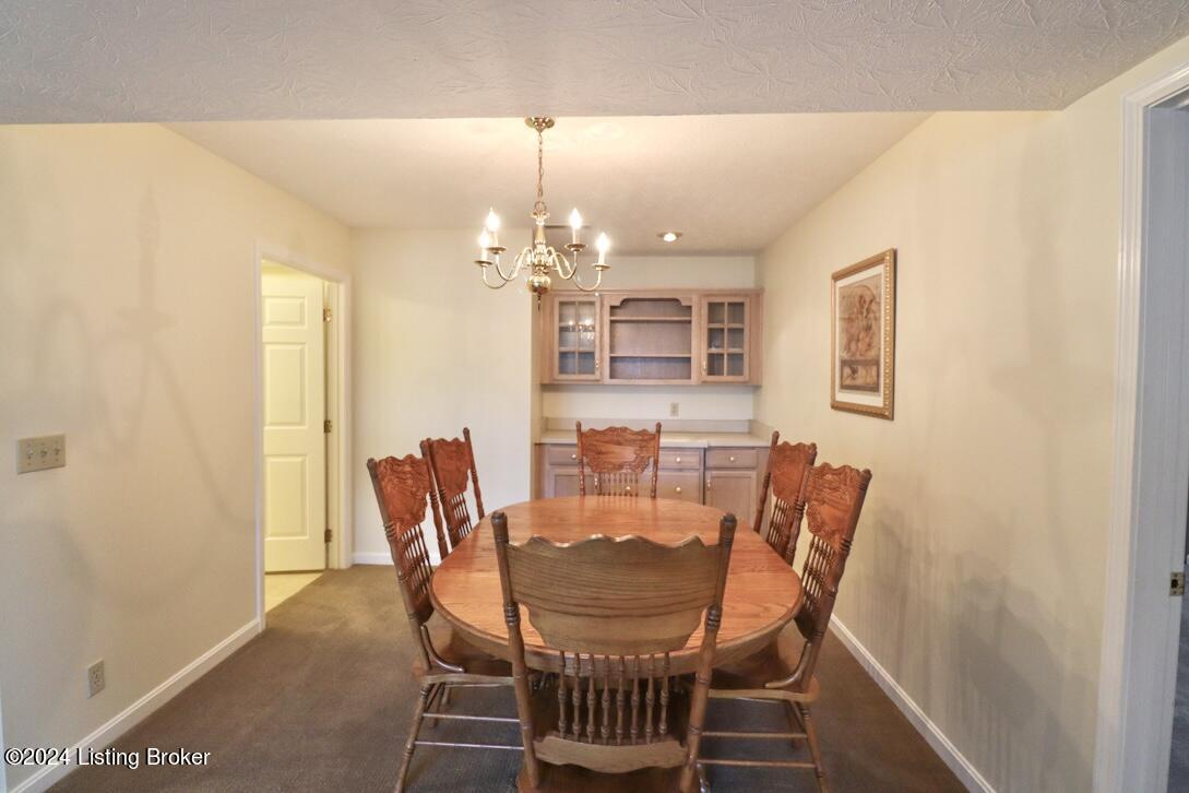 372 Oak Ridge Dr