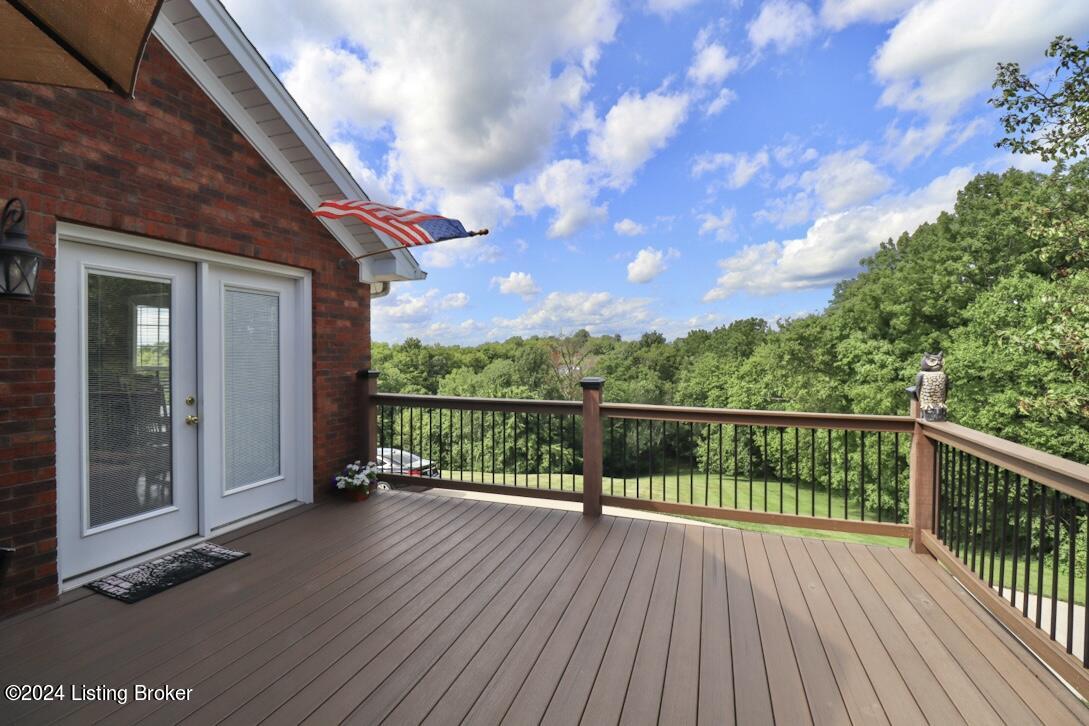 372 Oak Ridge Dr