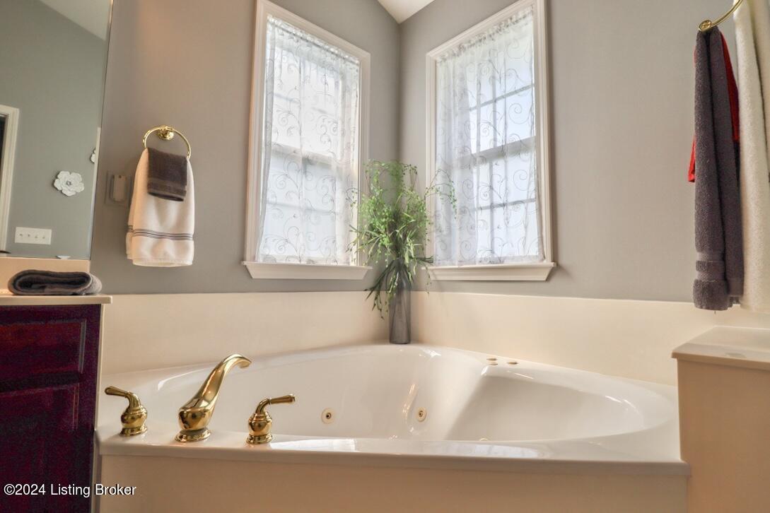 372 Oak Ridge Dr