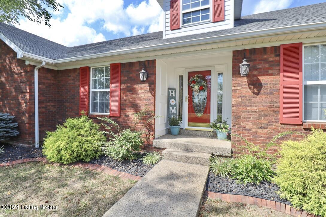 372 Oak Ridge Dr