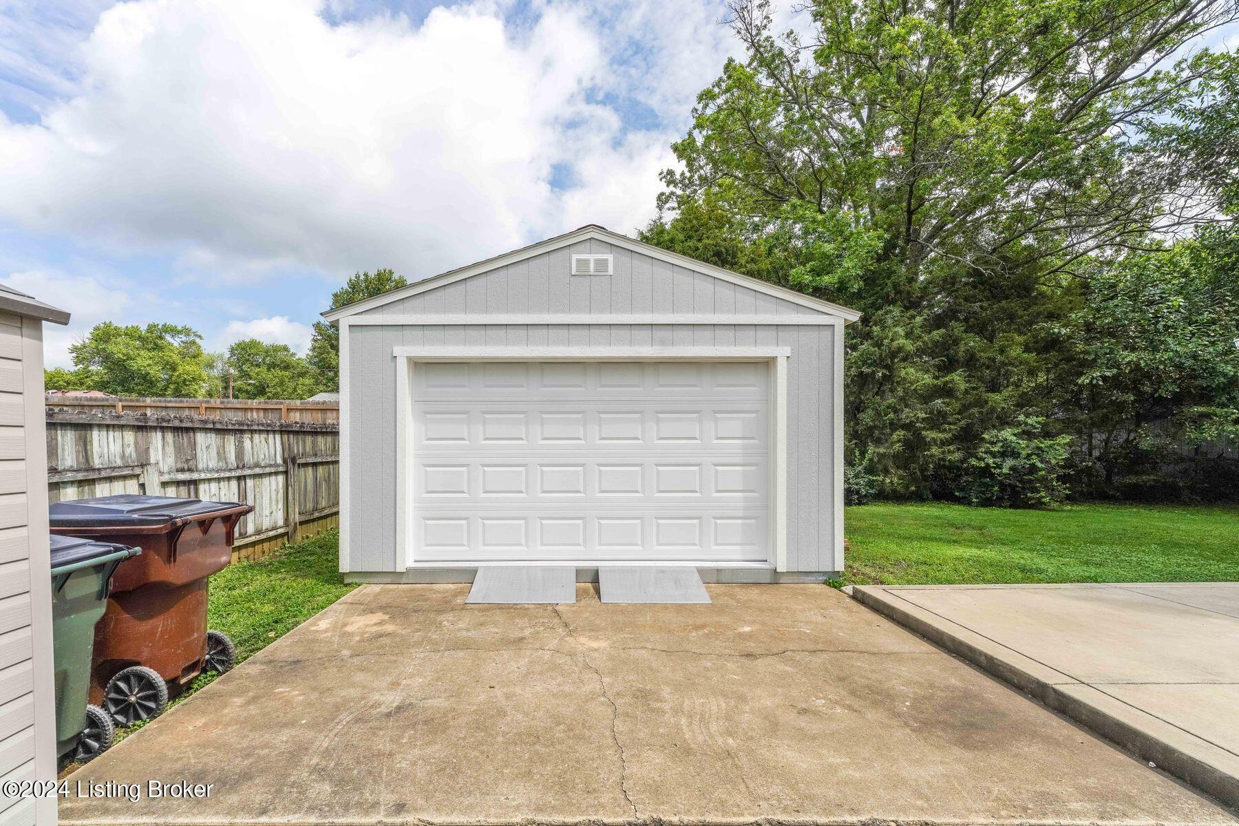 10317 La Grange Rd