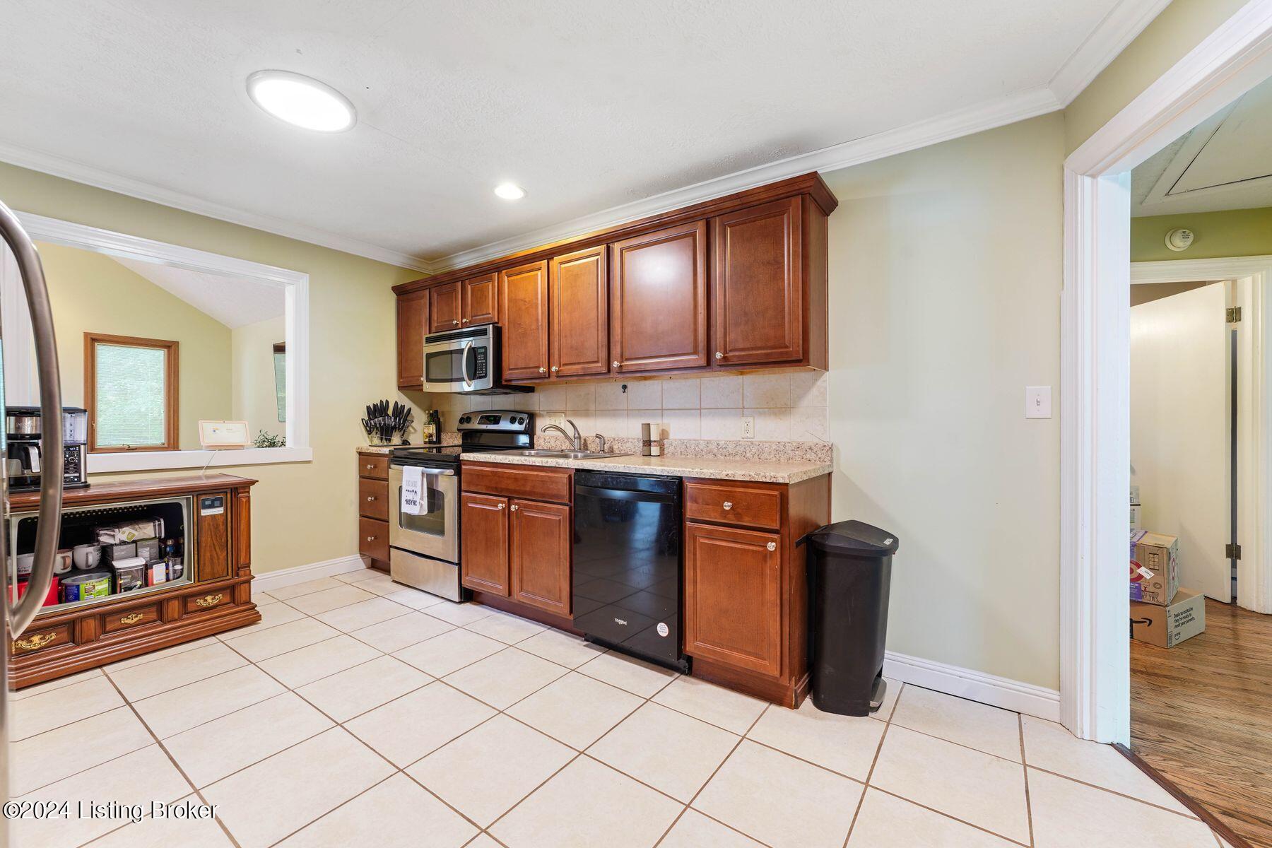 10317 La Grange Rd