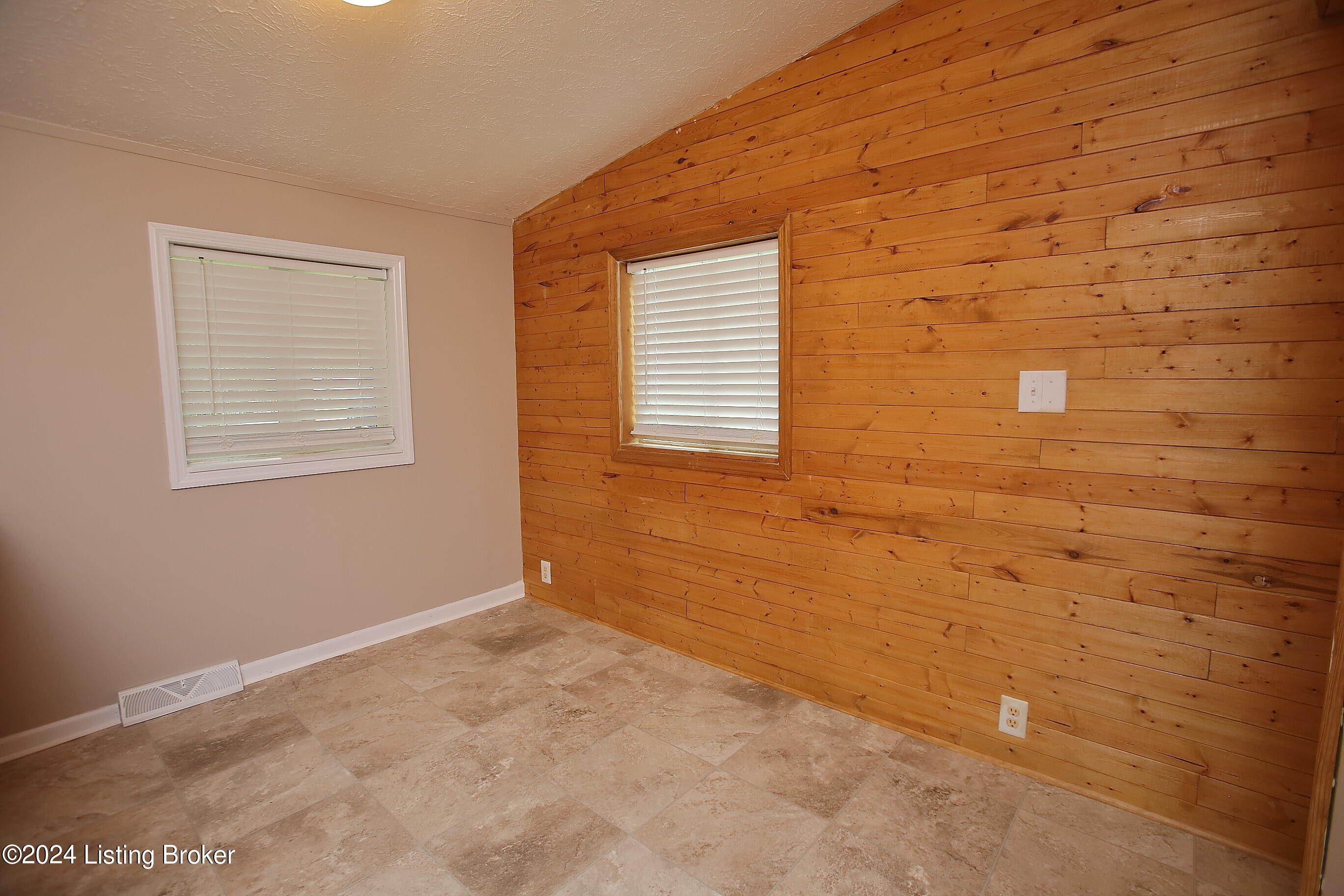 400 Goodlett Rd