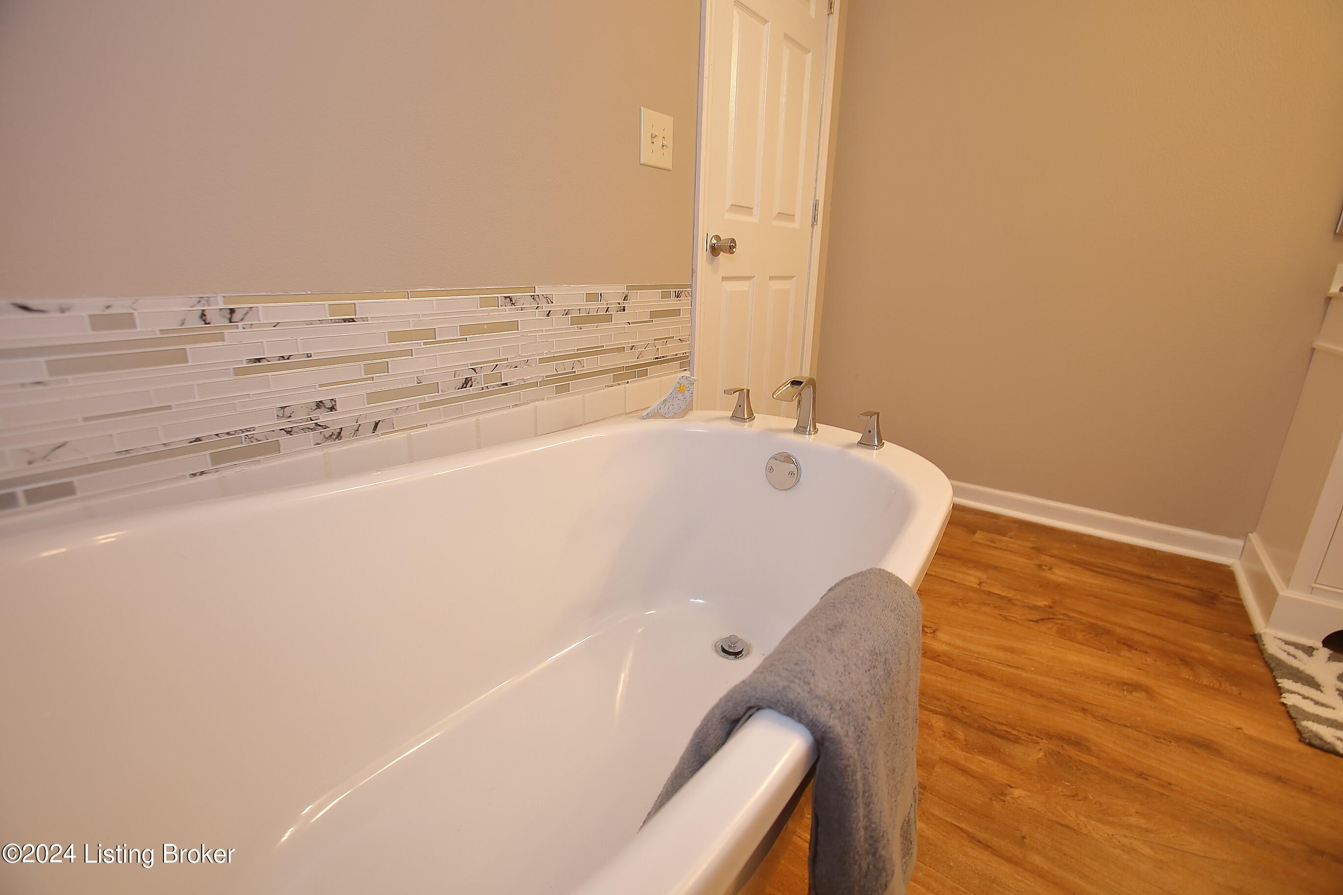 400 Goodlett Rd