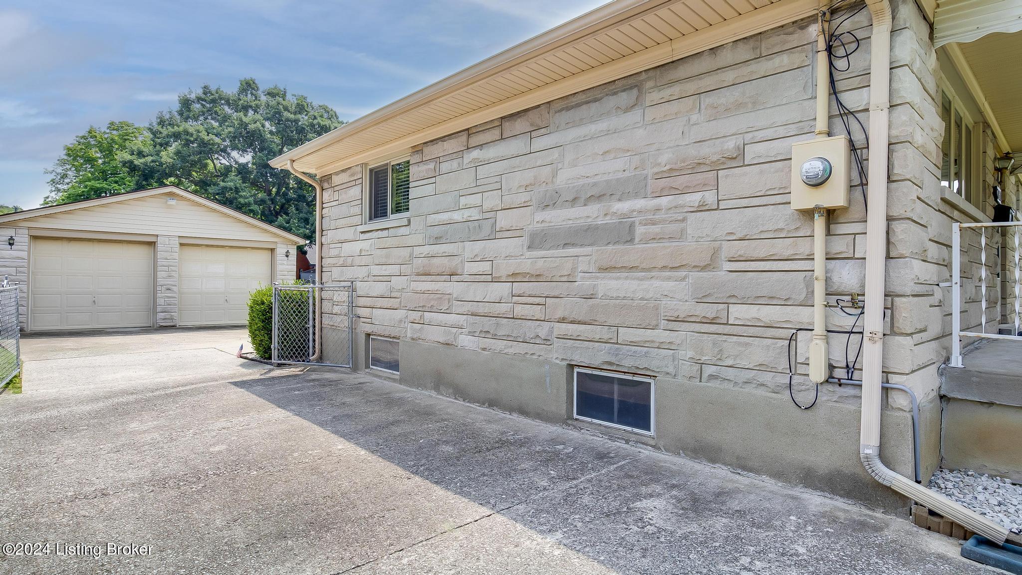 7807 Jonquil Dr