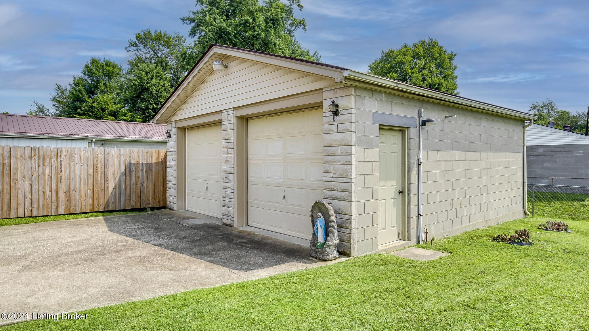 7807 Jonquil Dr