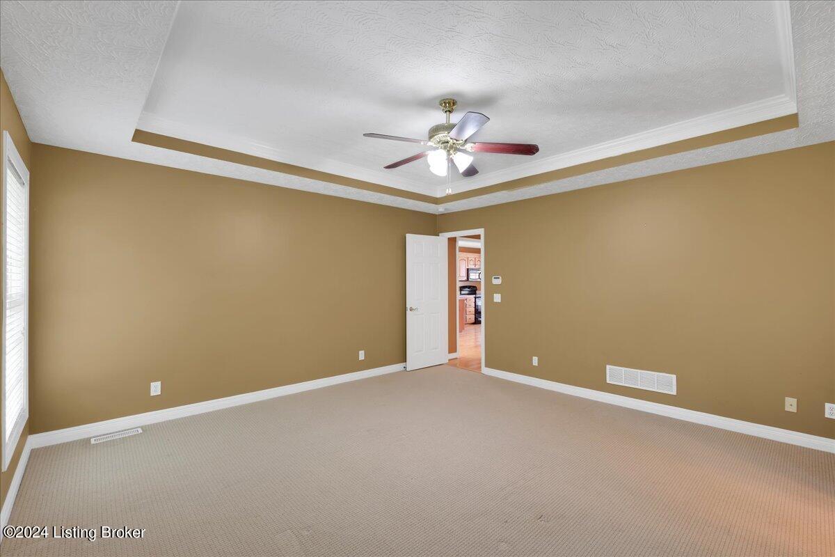 160 Bayberry Ct