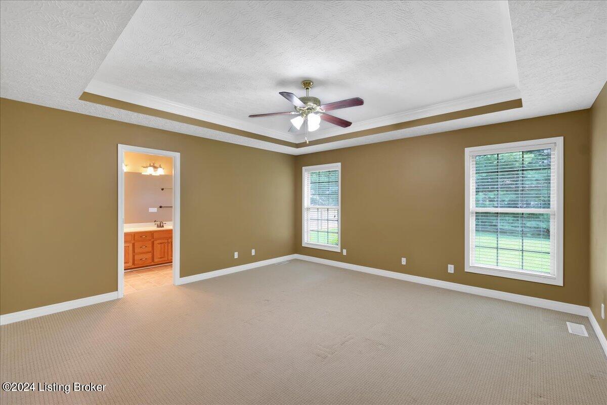 160 Bayberry Ct