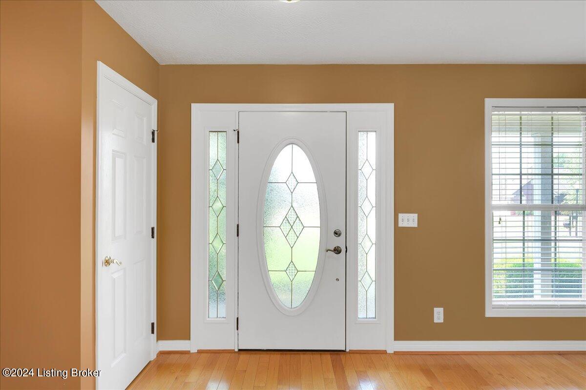 160 Bayberry Ct