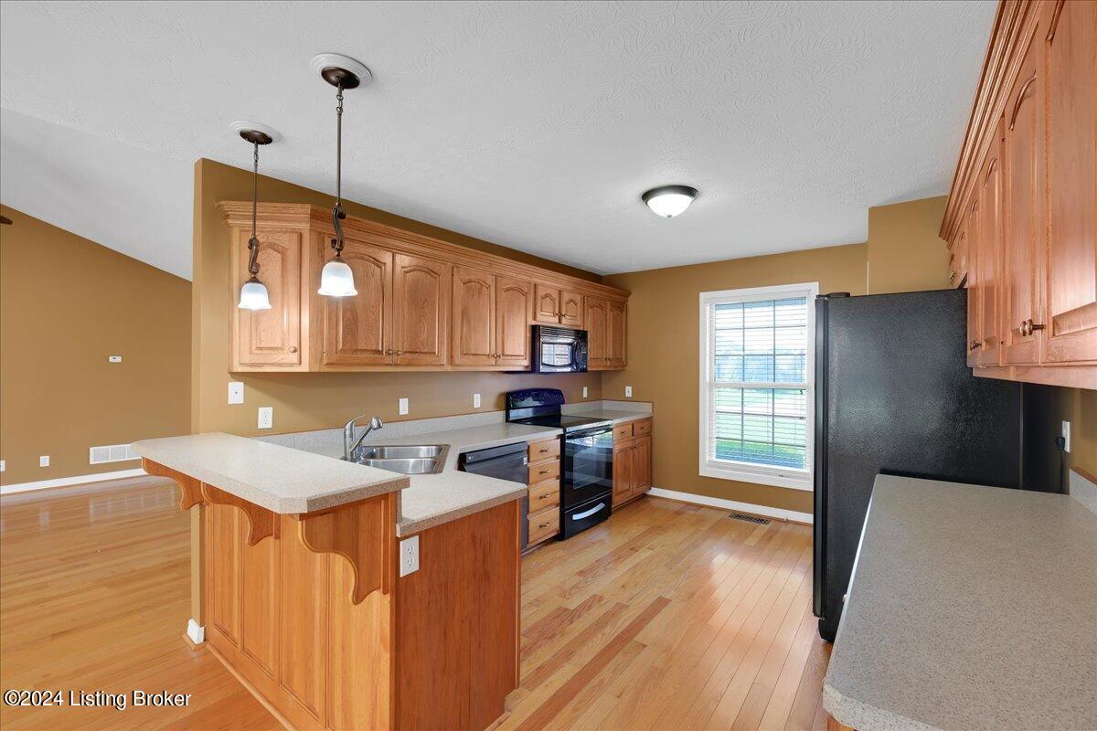160 Bayberry Ct