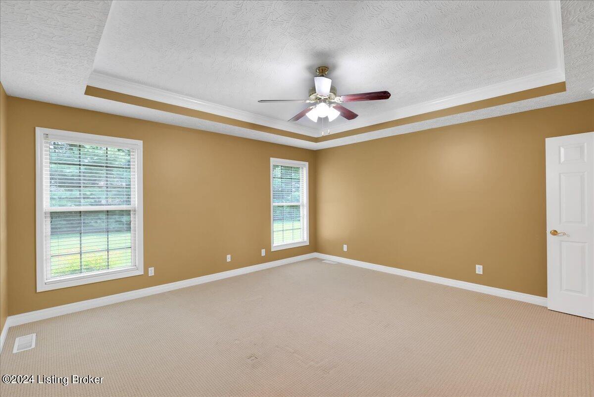 160 Bayberry Ct