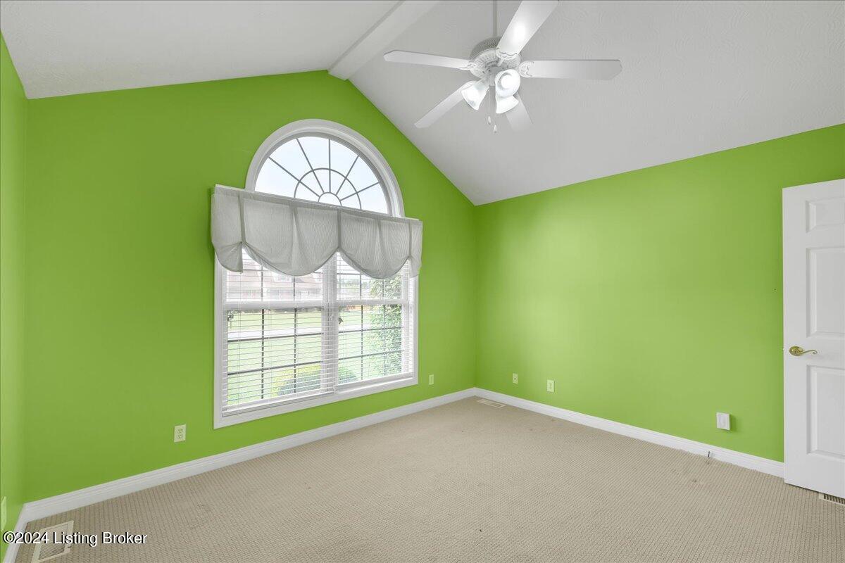 160 Bayberry Ct