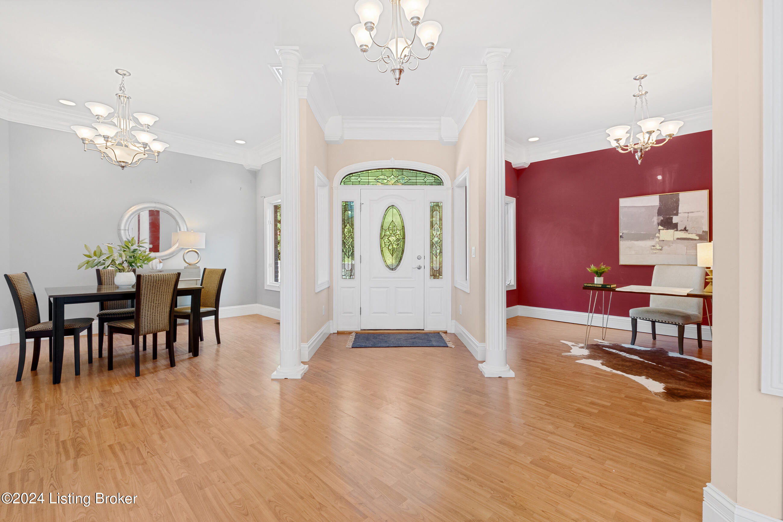 1084 Oak Pointe Dr