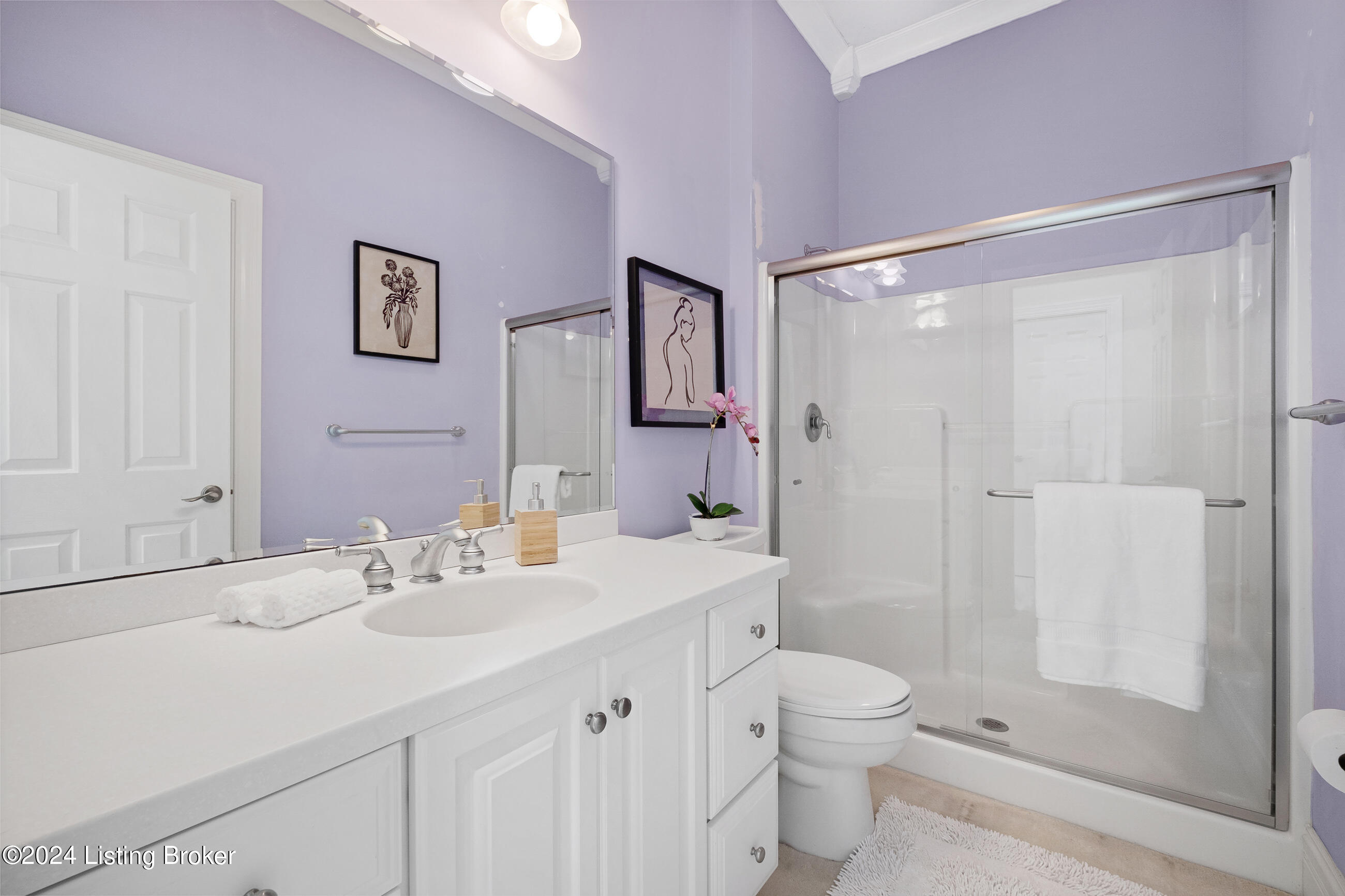 1084 Oak Pointe Dr