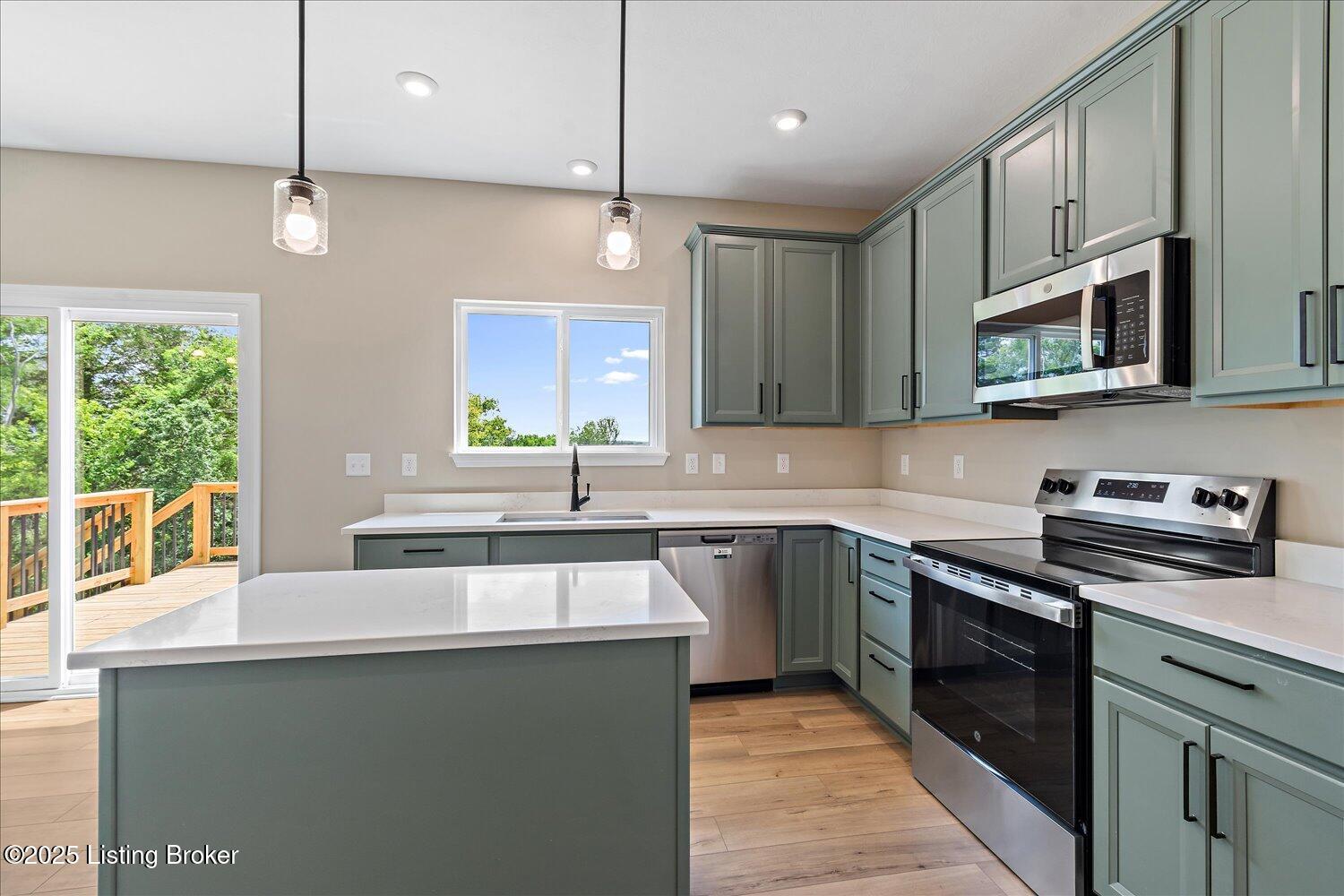 429 Highland Ridge