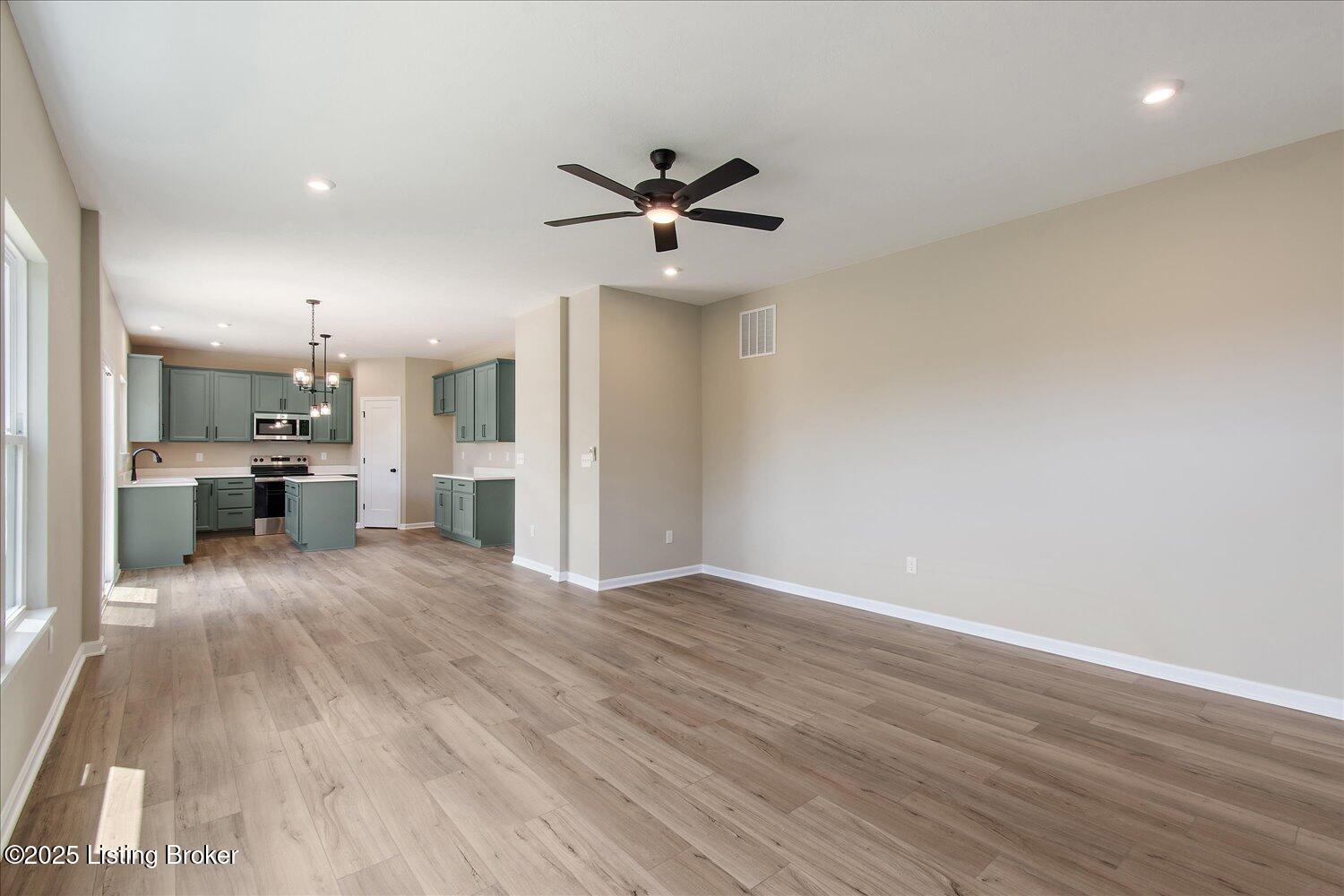 429 Highland Ridge