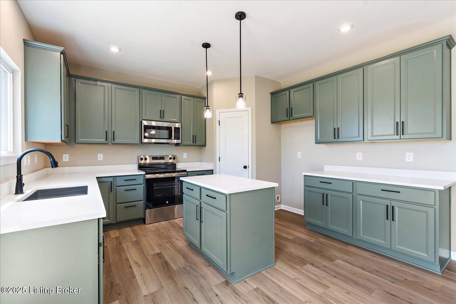 429 Highland Ridge