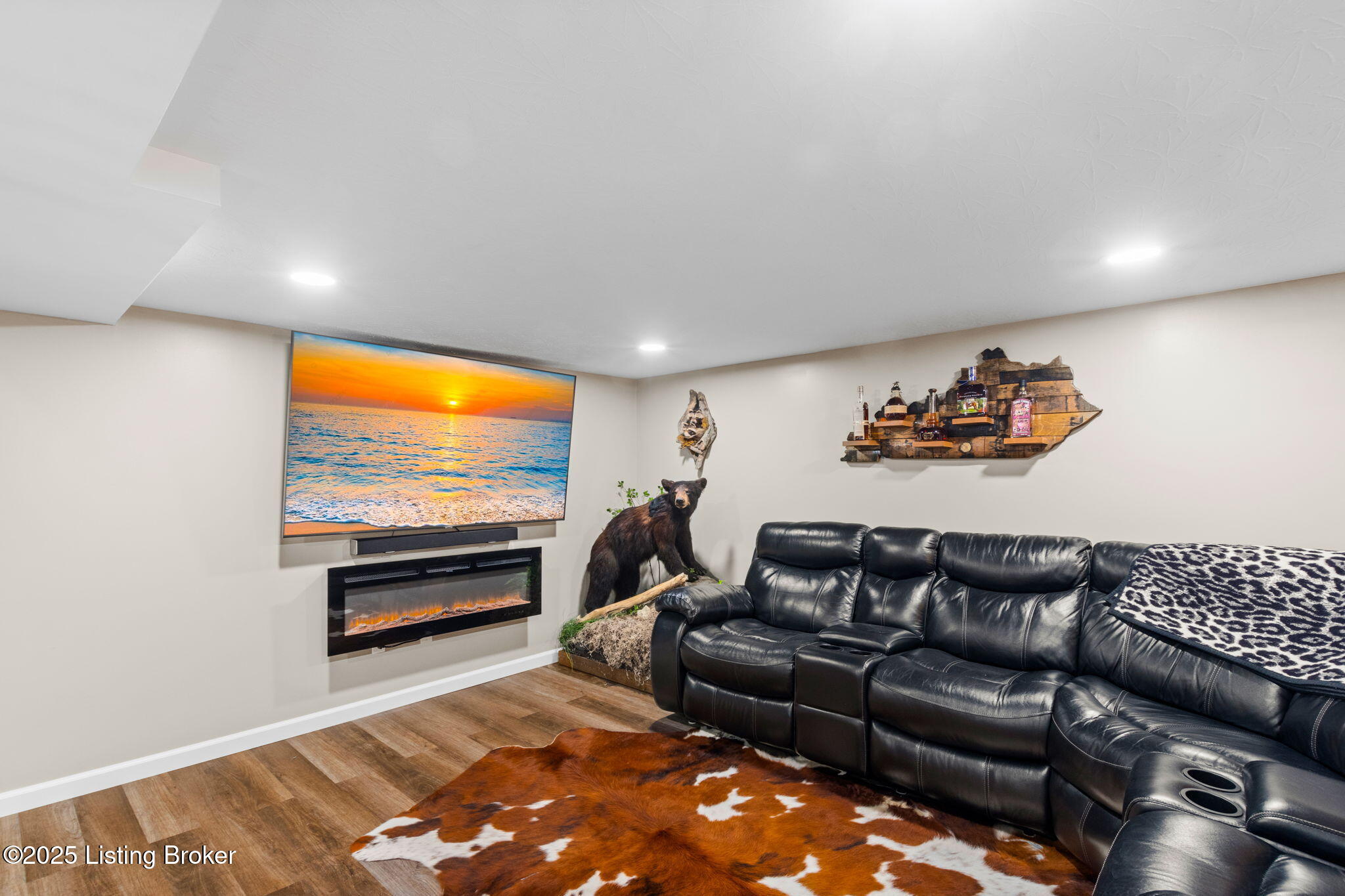 224 Colonial Dr