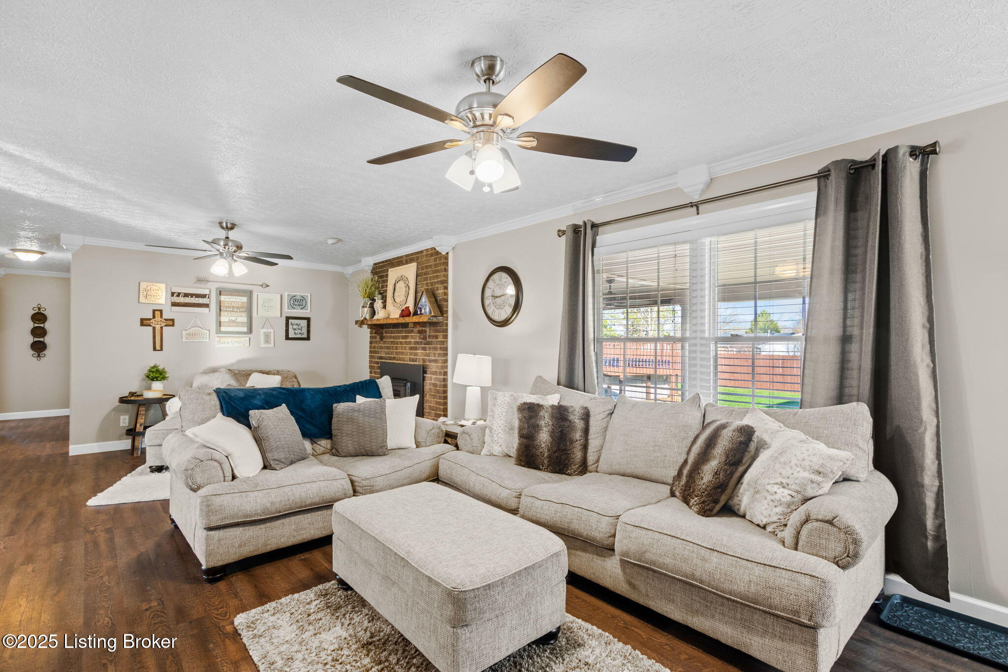 224 Colonial Dr