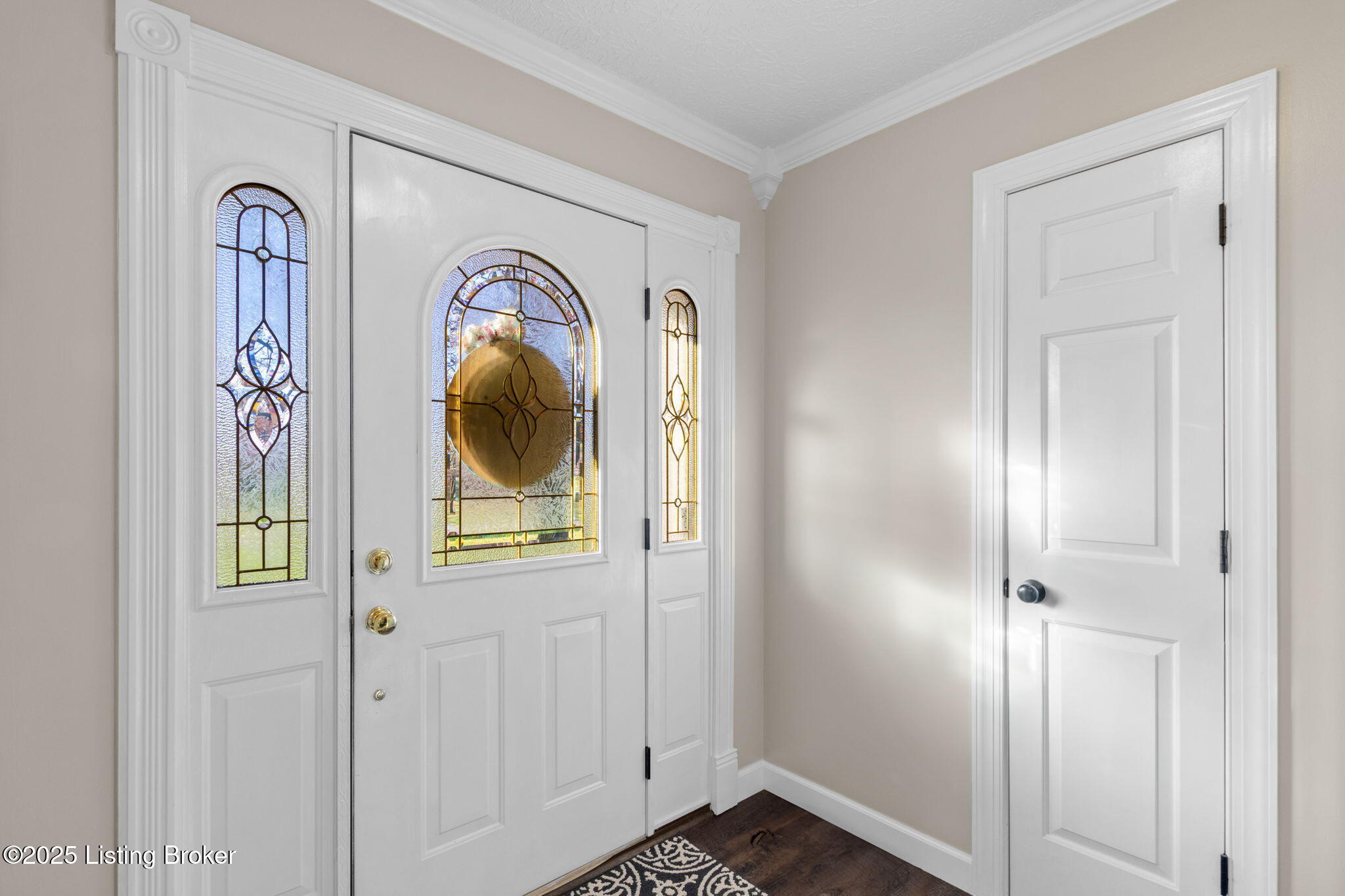 224 Colonial Dr