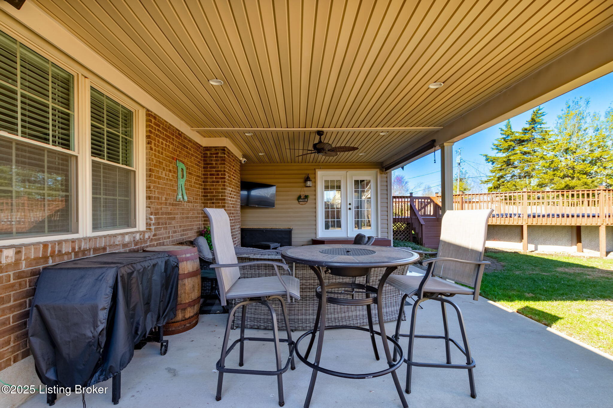 224 Colonial Dr