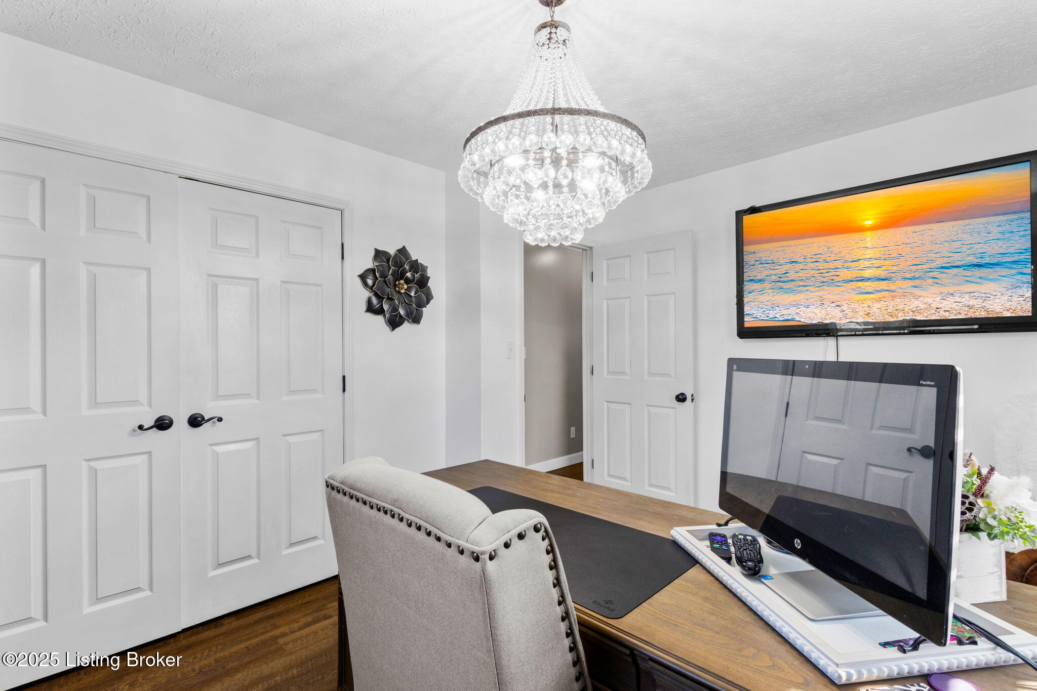 224 Colonial Dr