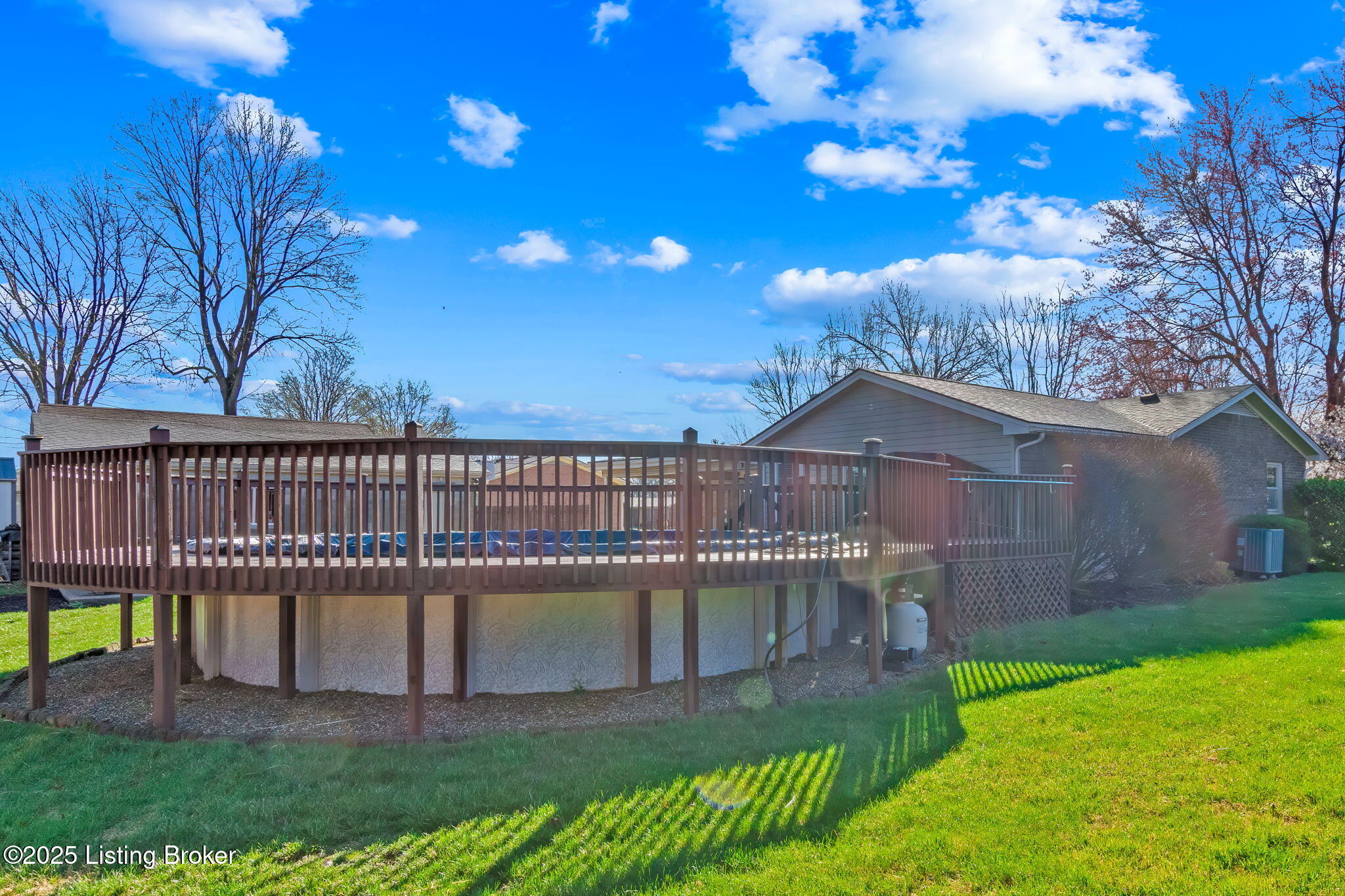 224 Colonial Dr
