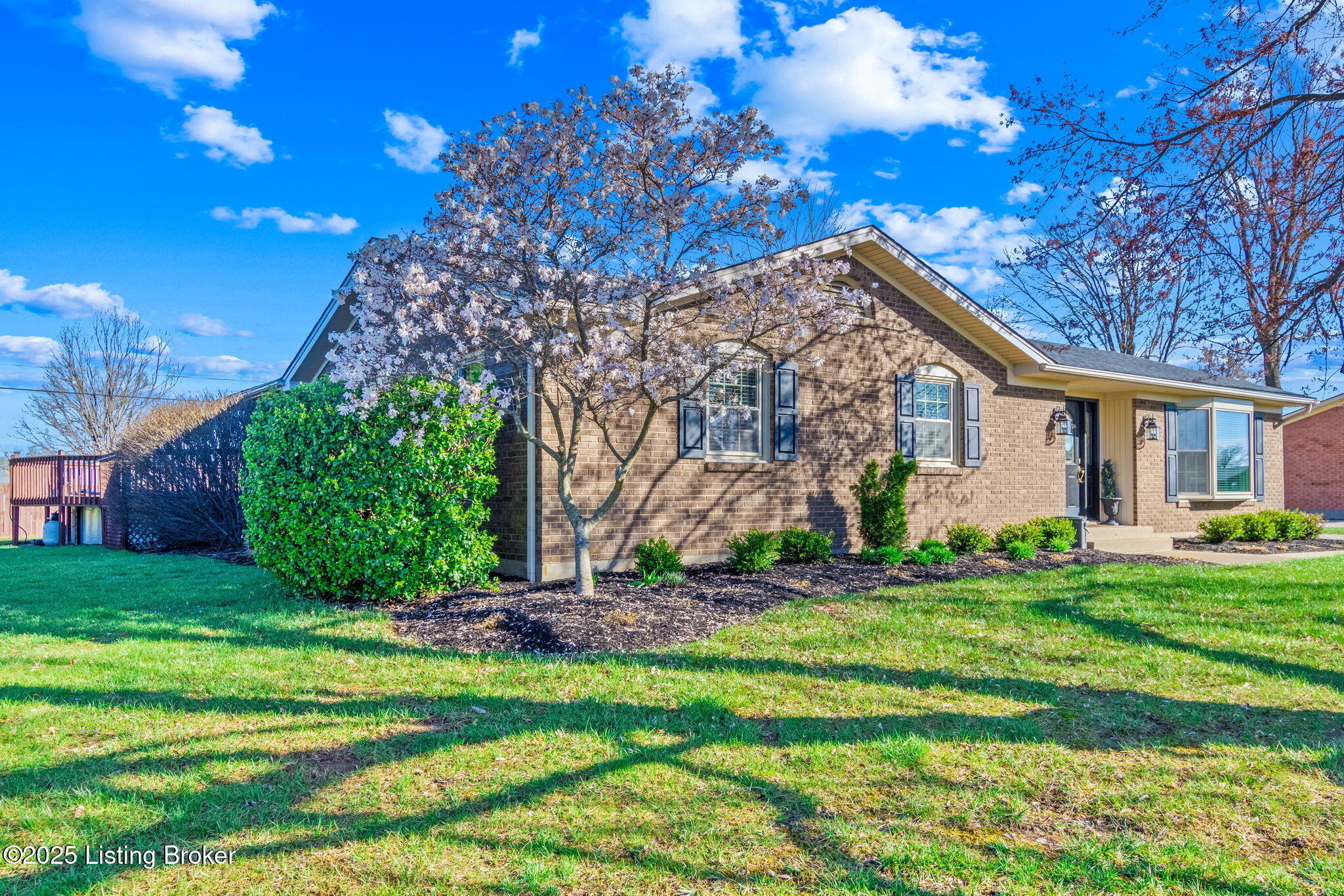 224 Colonial Dr
