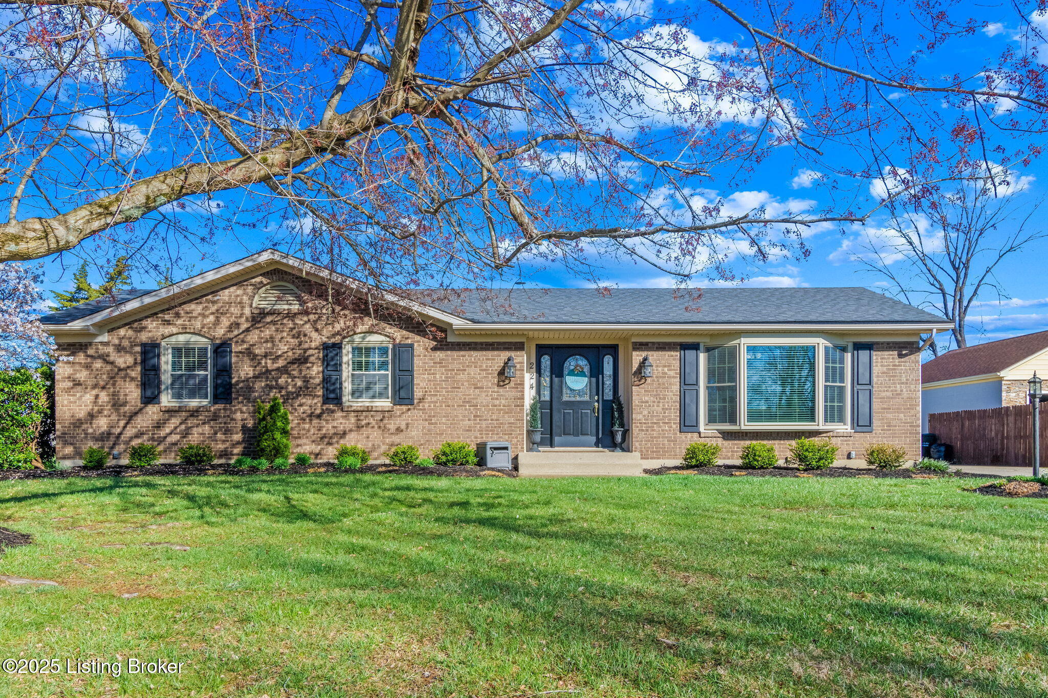 224 Colonial Dr