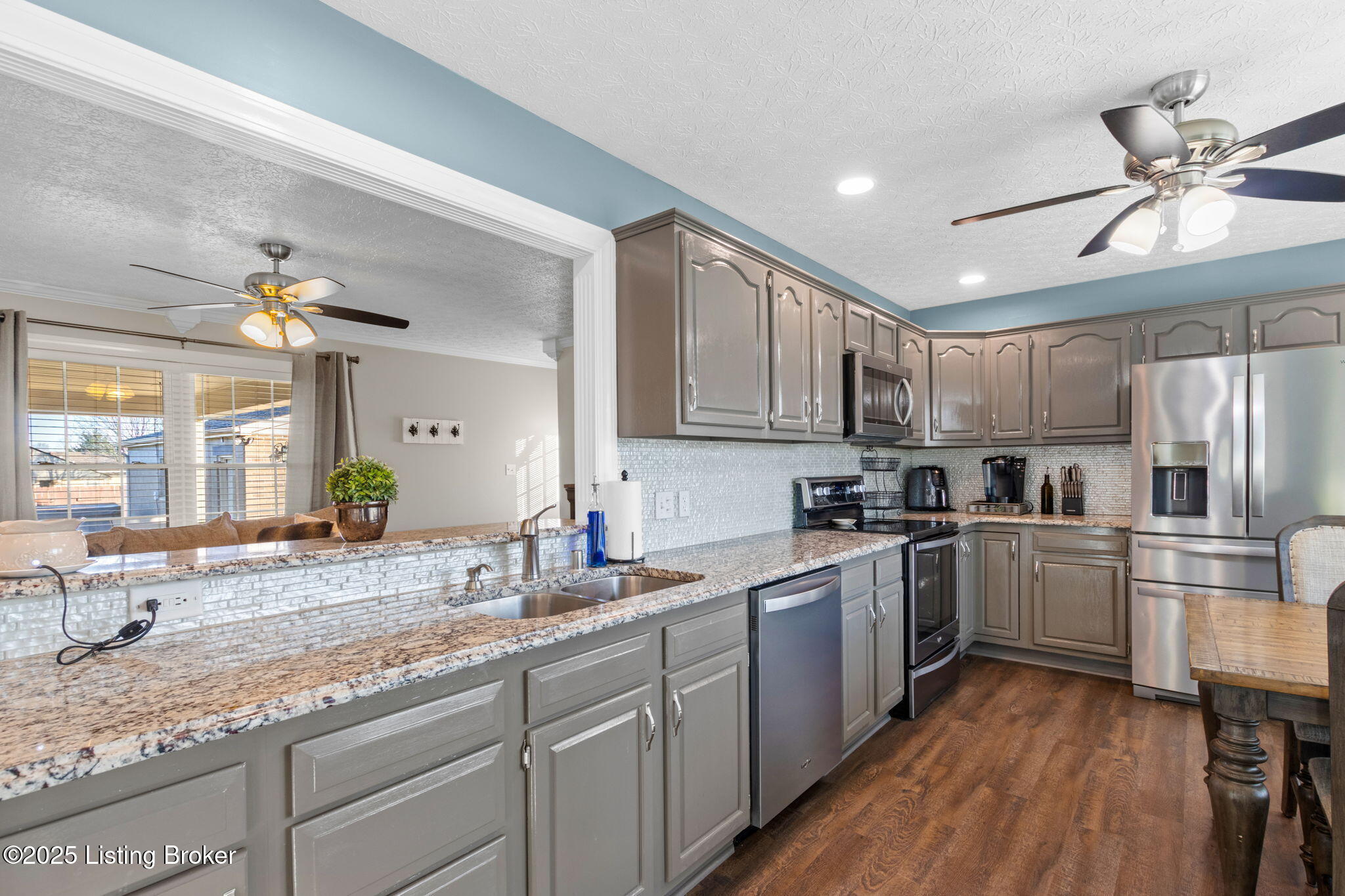224 Colonial Dr