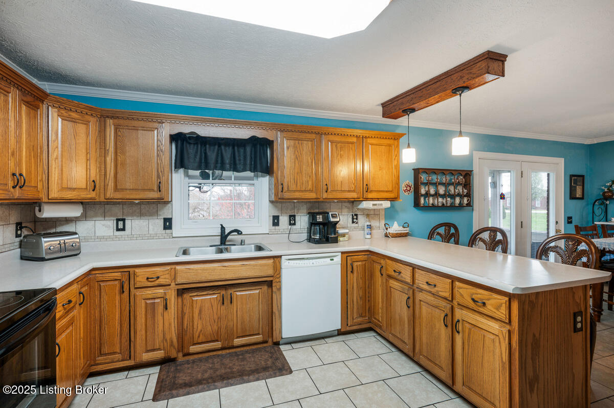 1001 Riverbrooke Dr