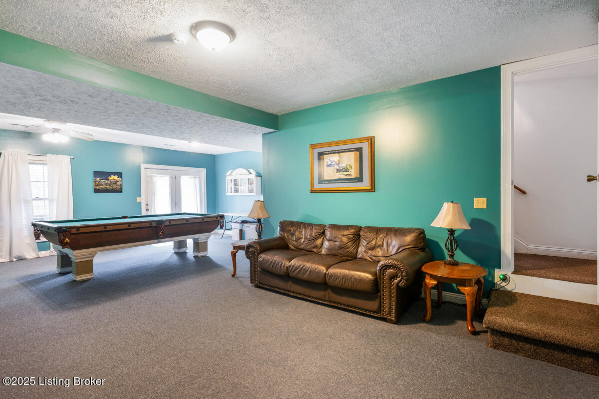 1001 Riverbrooke Dr