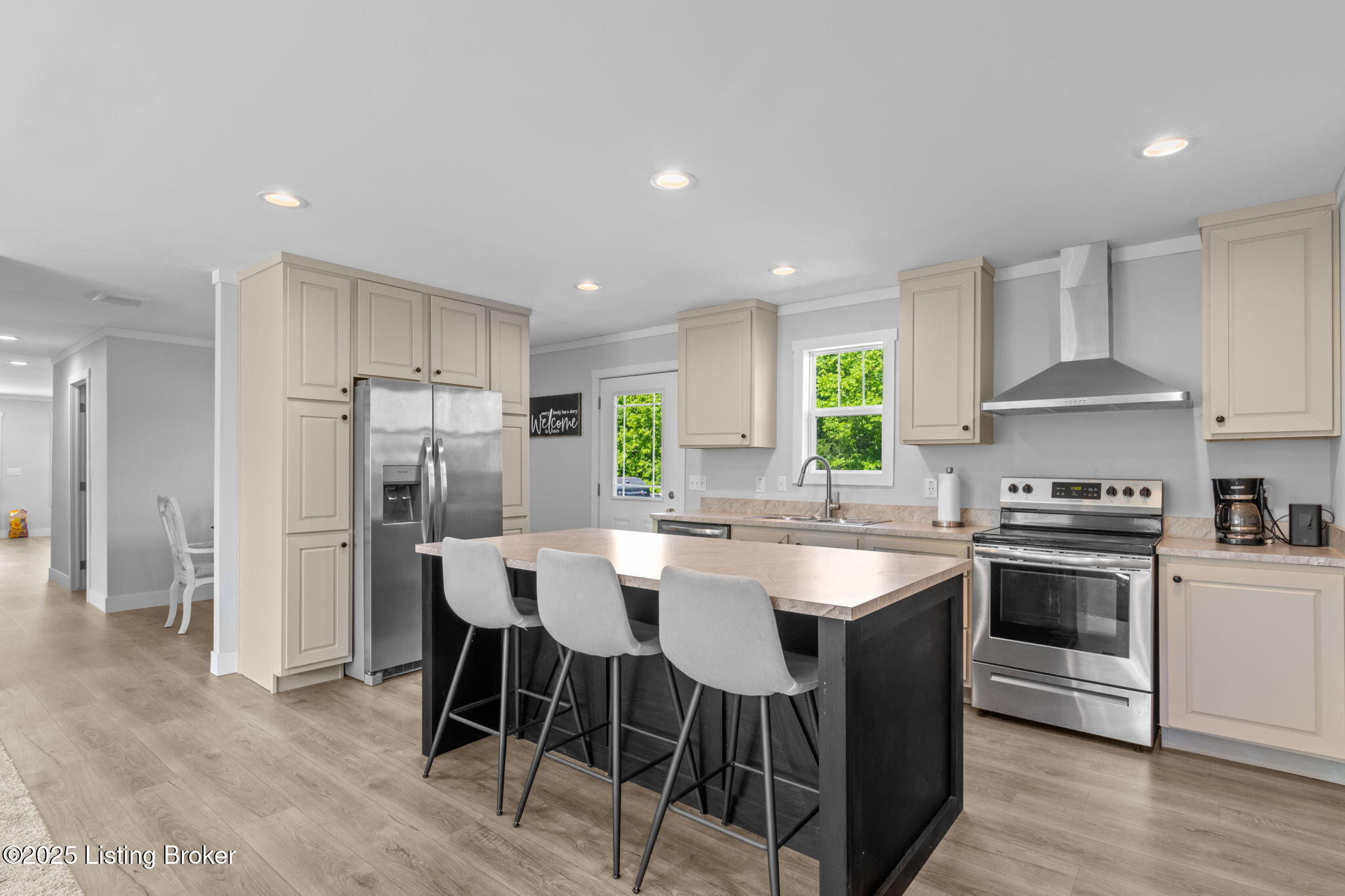 3454 Plum Ridge Rd