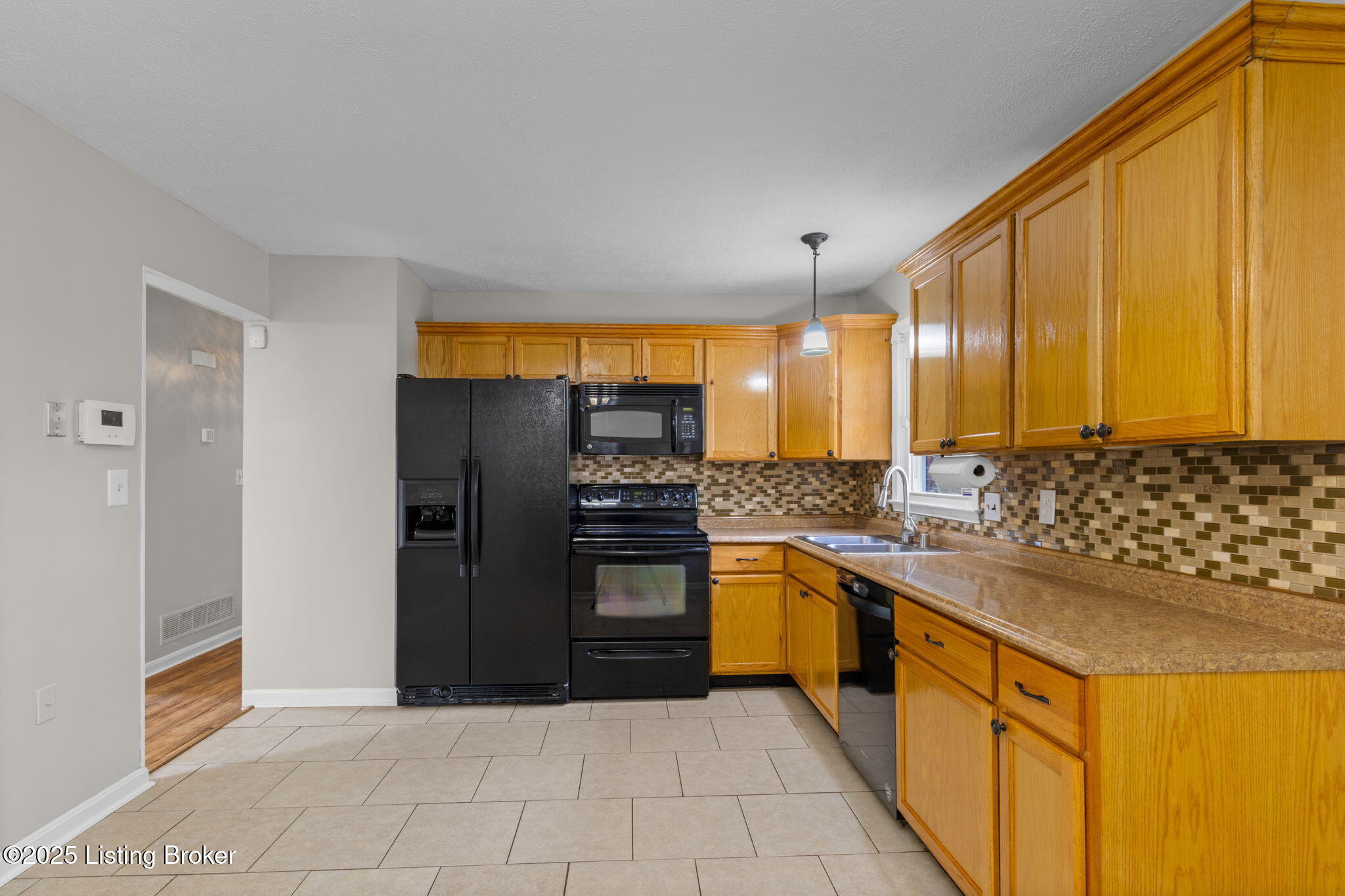4006 Sea Wave Ct