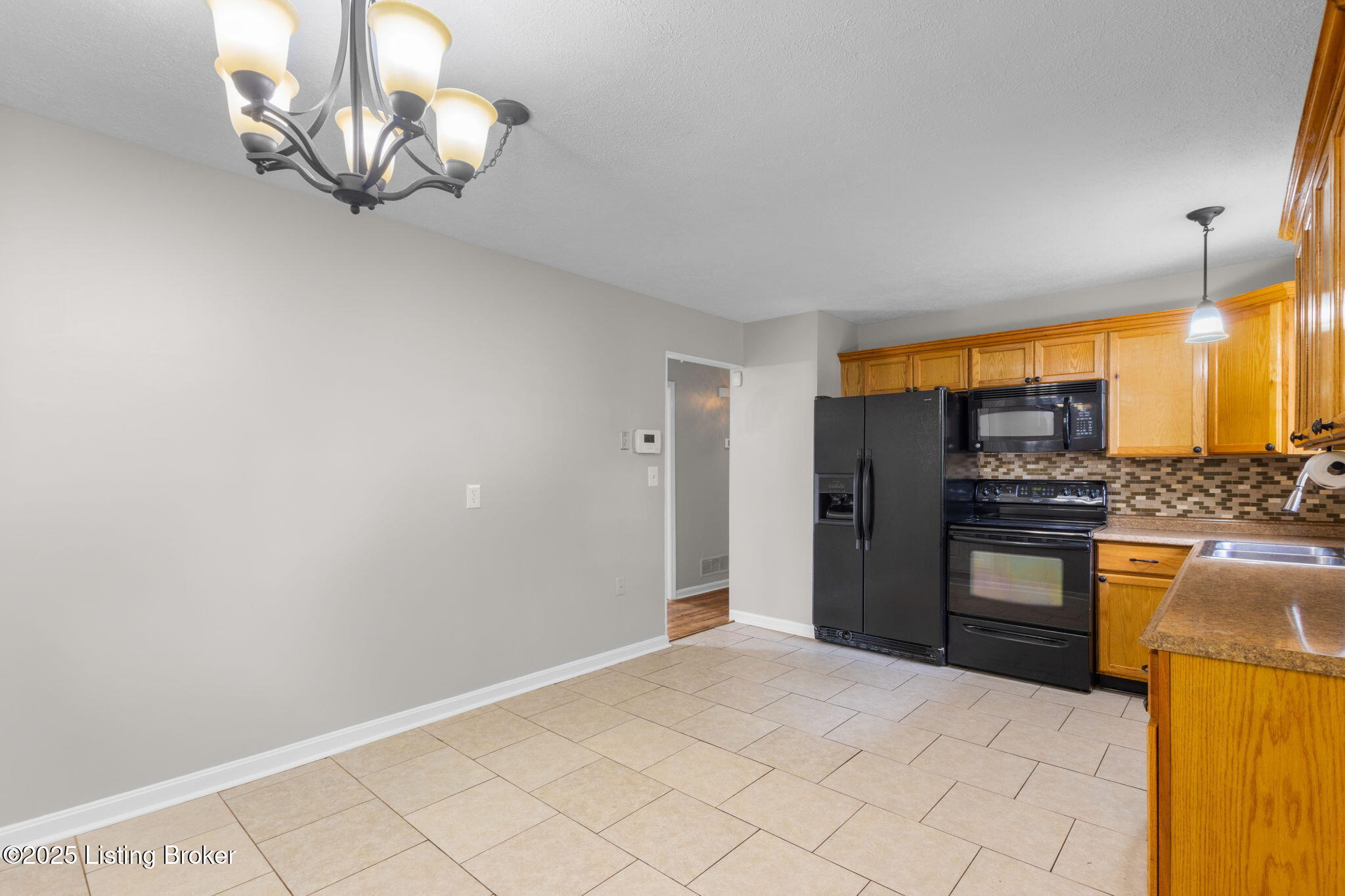 4006 Sea Wave Ct