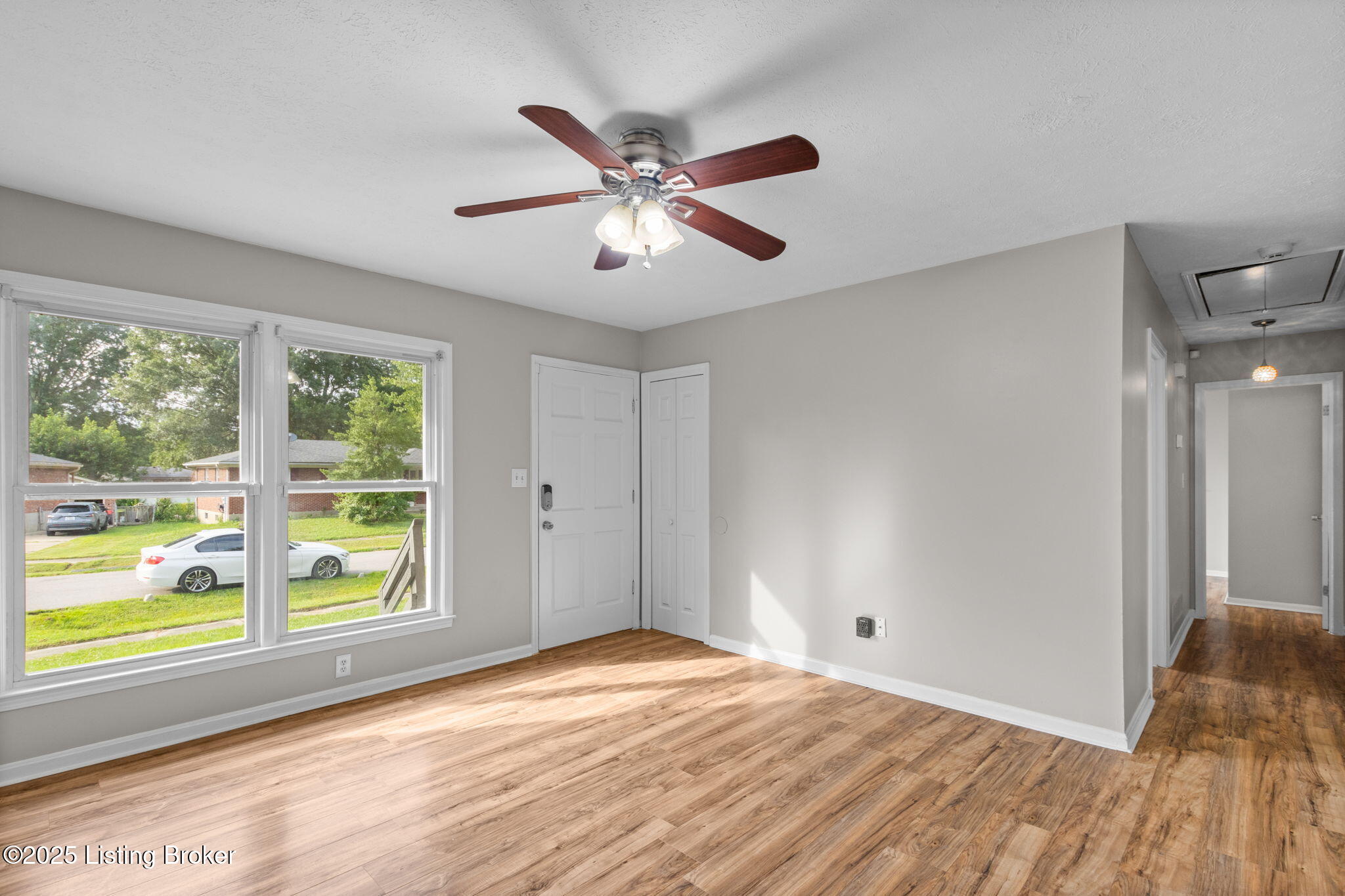 4006 Sea Wave Ct