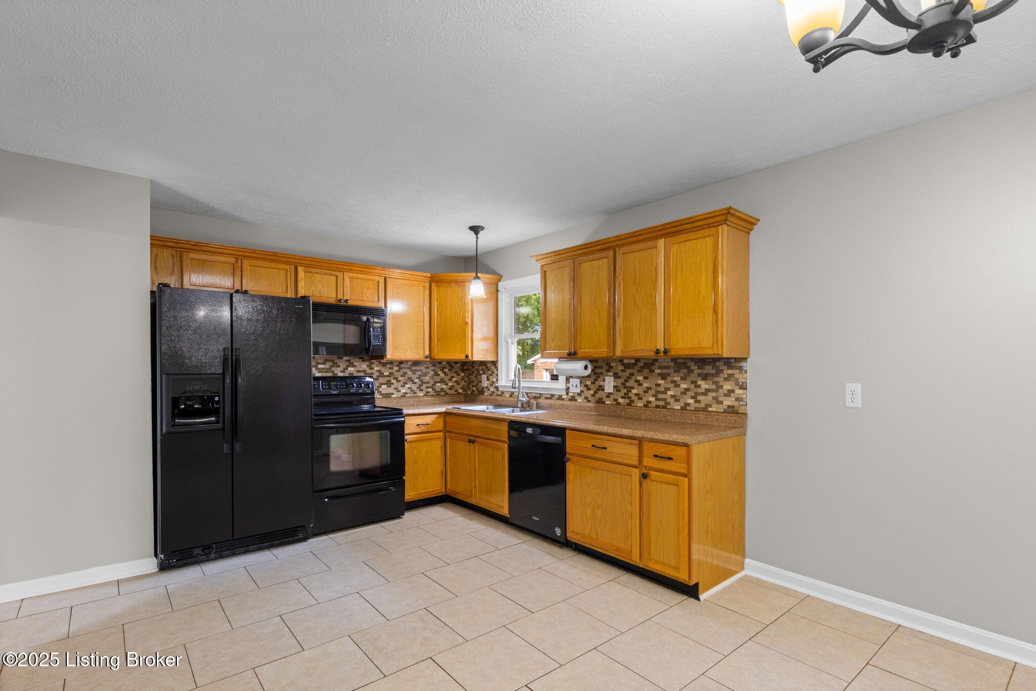 4006 Sea Wave Ct